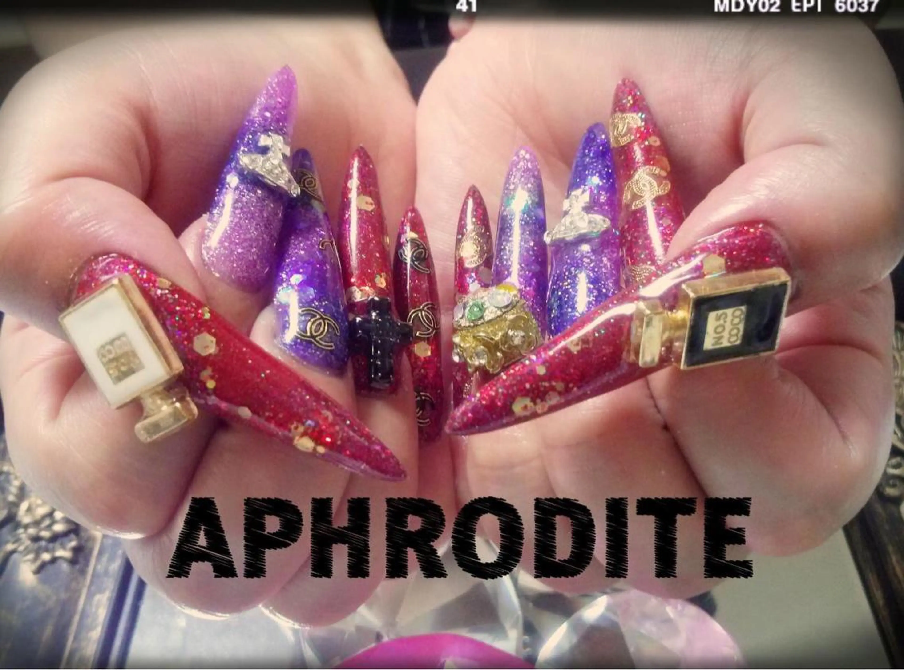 ネイル アートネイル APHRODITE Nagisaのネイルデザイン
