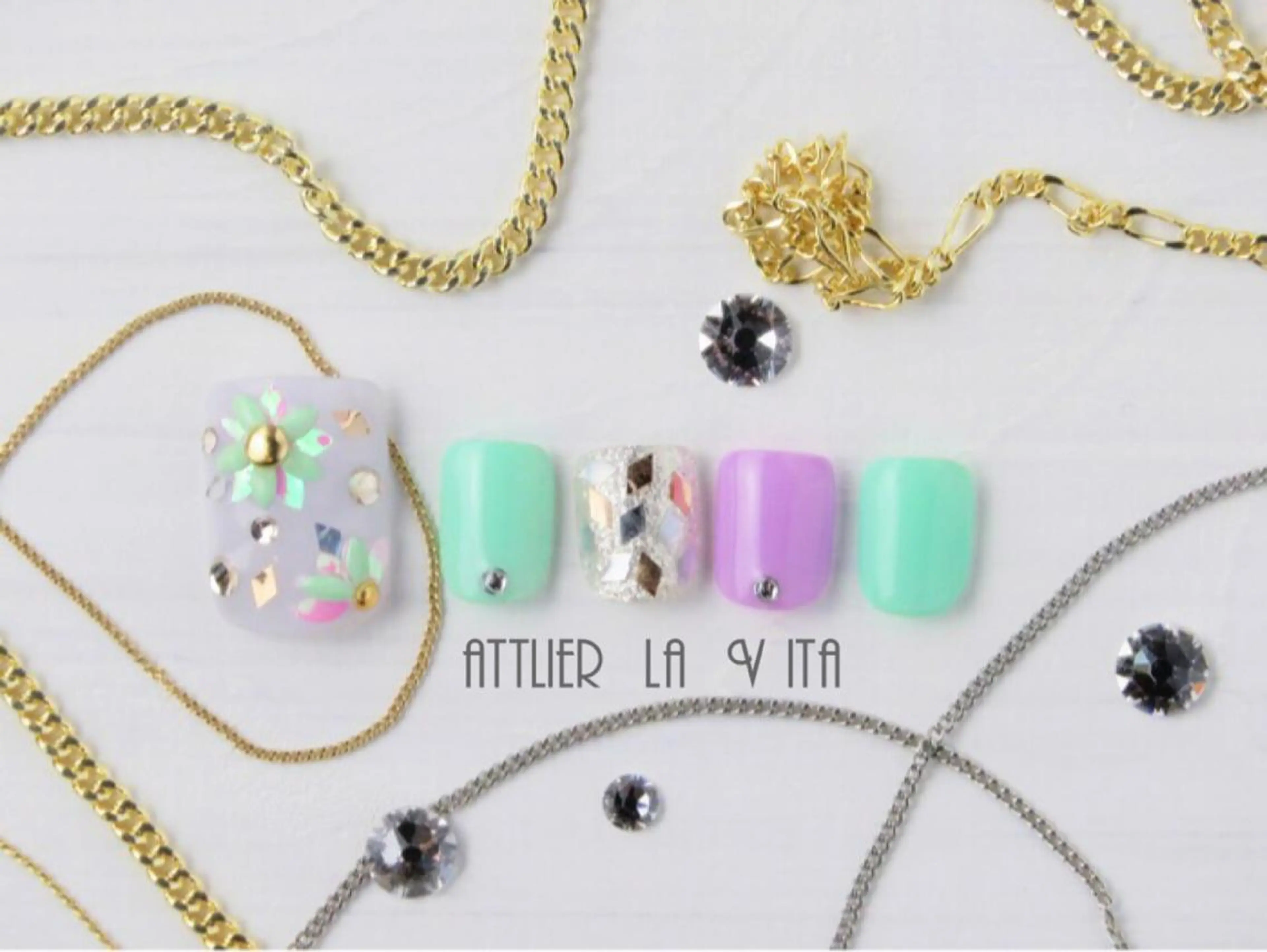 ネイル ジェルネイル フットネイル atelier la vita所属・lavita. mimuraのネイルデザイン