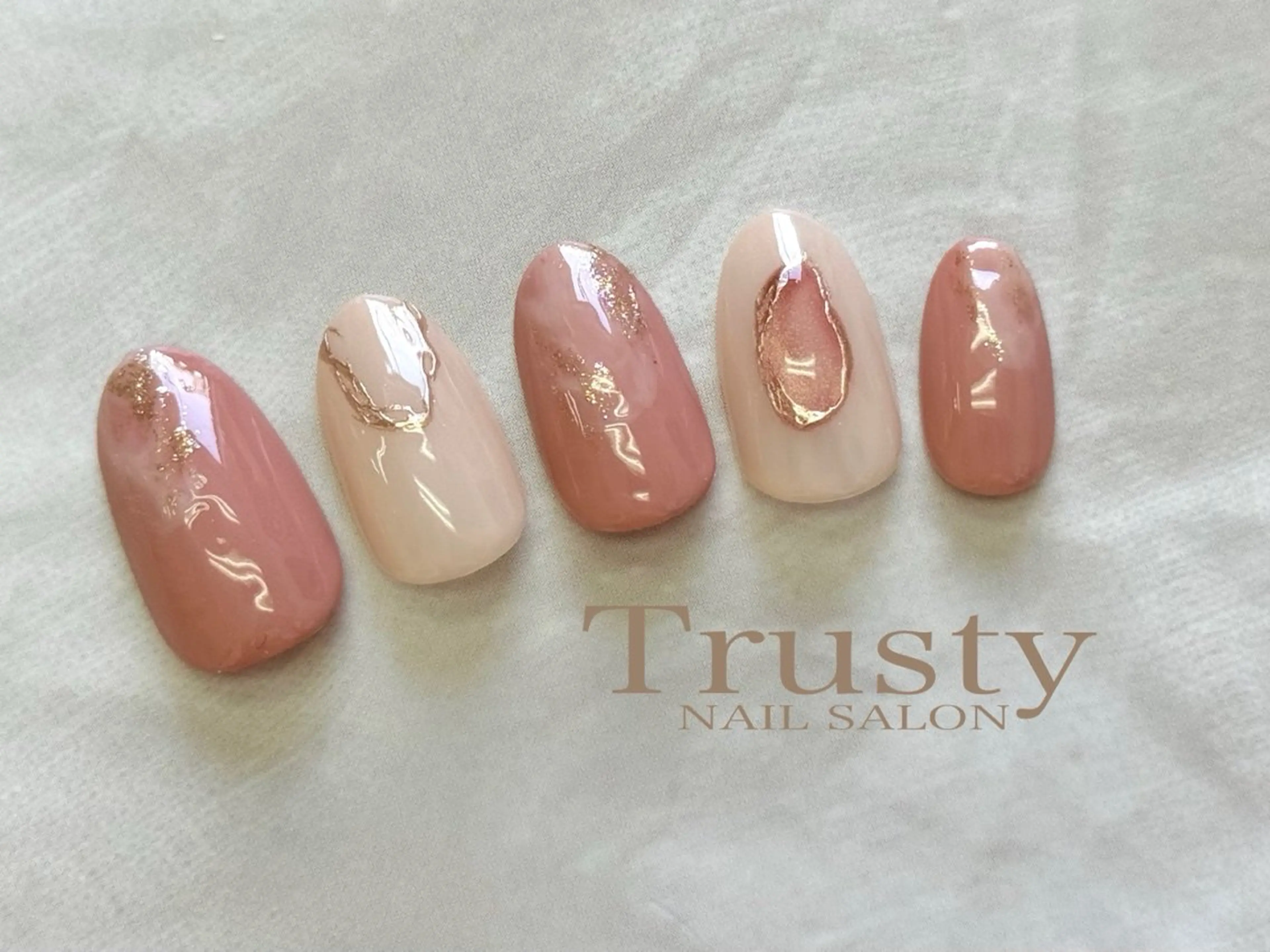 ネイル Trusty新小岩 杉山のネイルデザイン