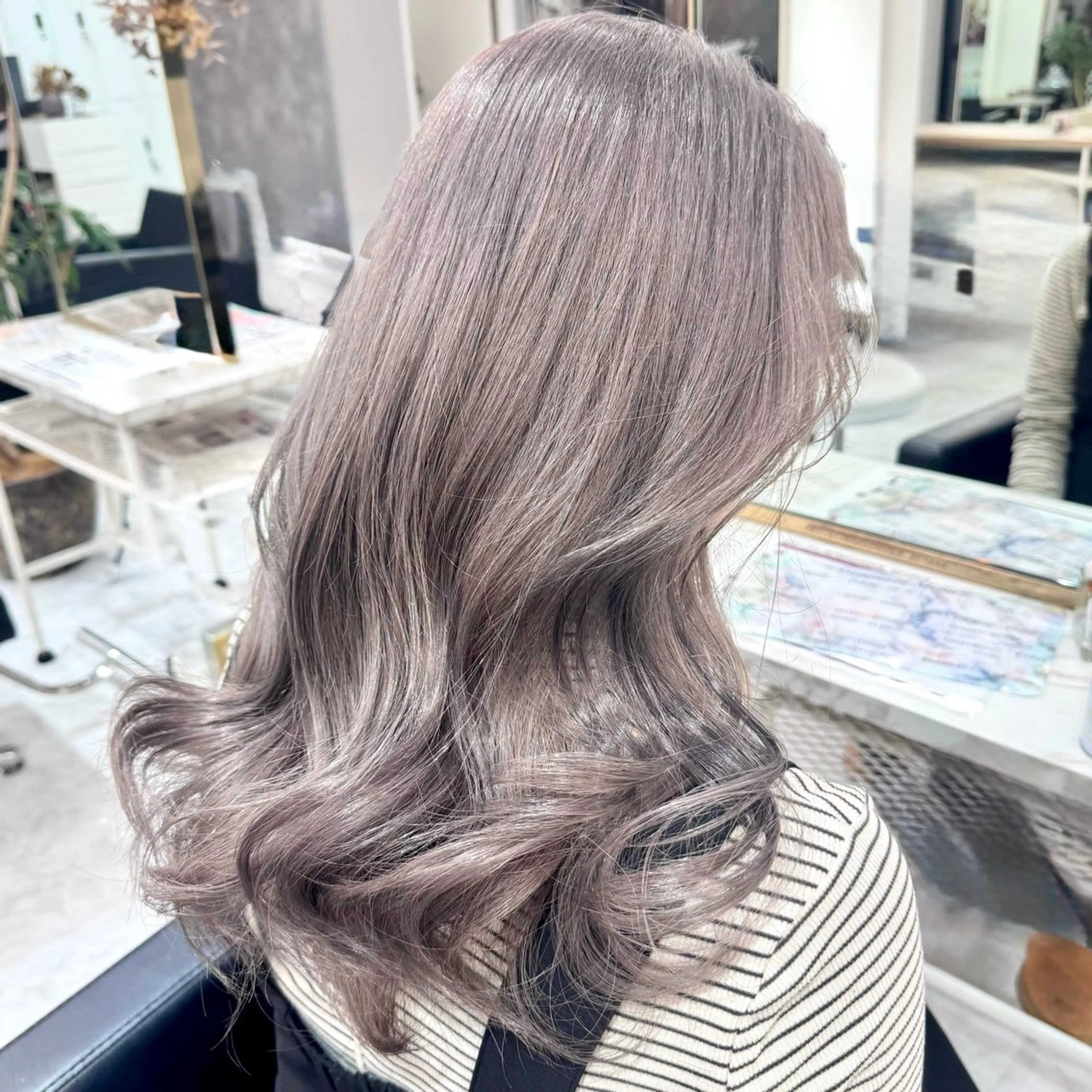 ロング カラー パーマ ヘアアレンジ メンズ キッズ カット ヘアカラー トリートメント ハイトーン/ピンク 💗モモ໒꒱のヘアスタイル