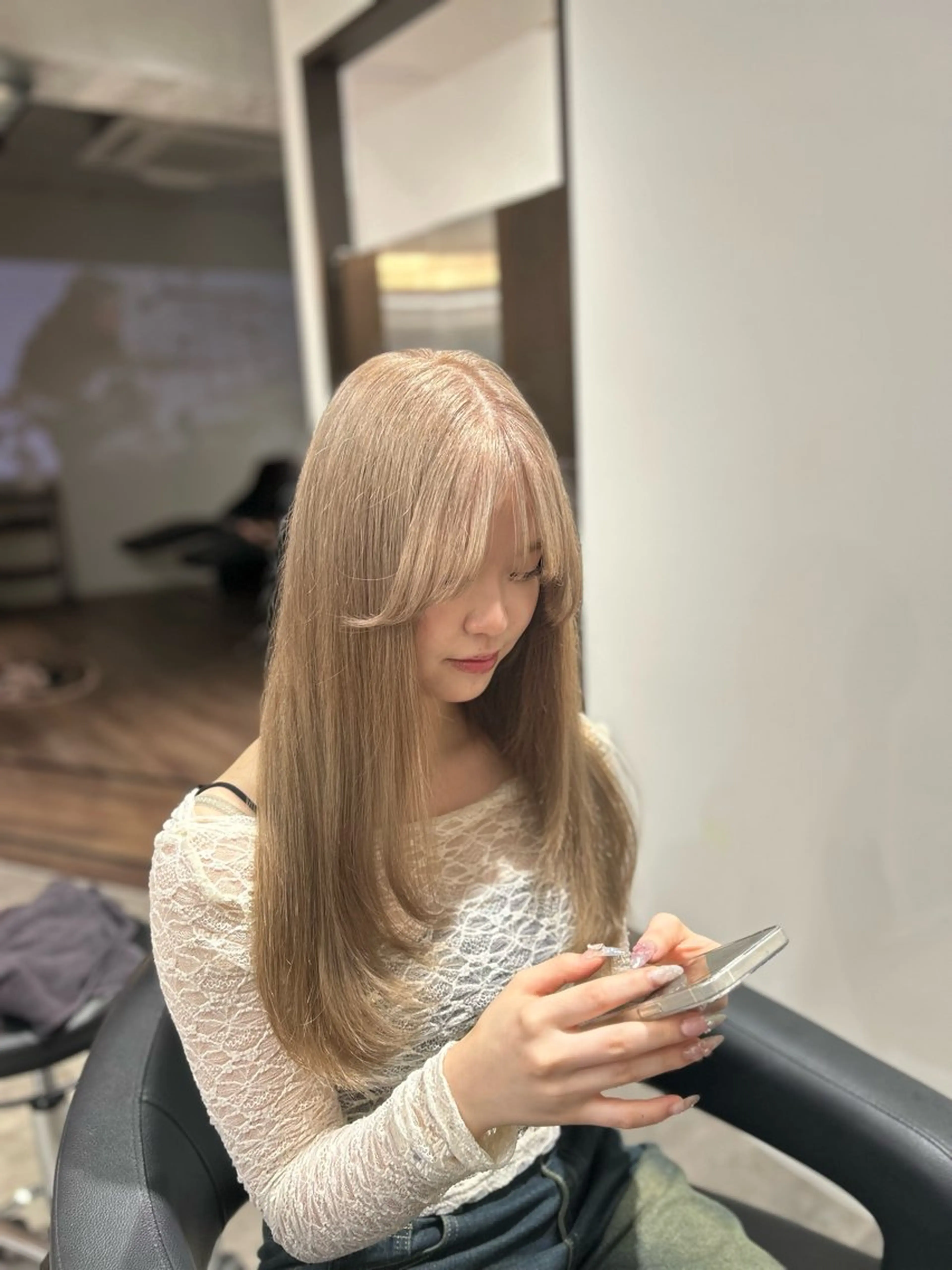 セミロング カラー ヘアアレンジ 髪質改善 韓国風ヘア トリートメント ヘアカラー トリートメント ヘアセット 💗うる艶モテ髪 💗髪質改善✨🫧のヘアスタイル