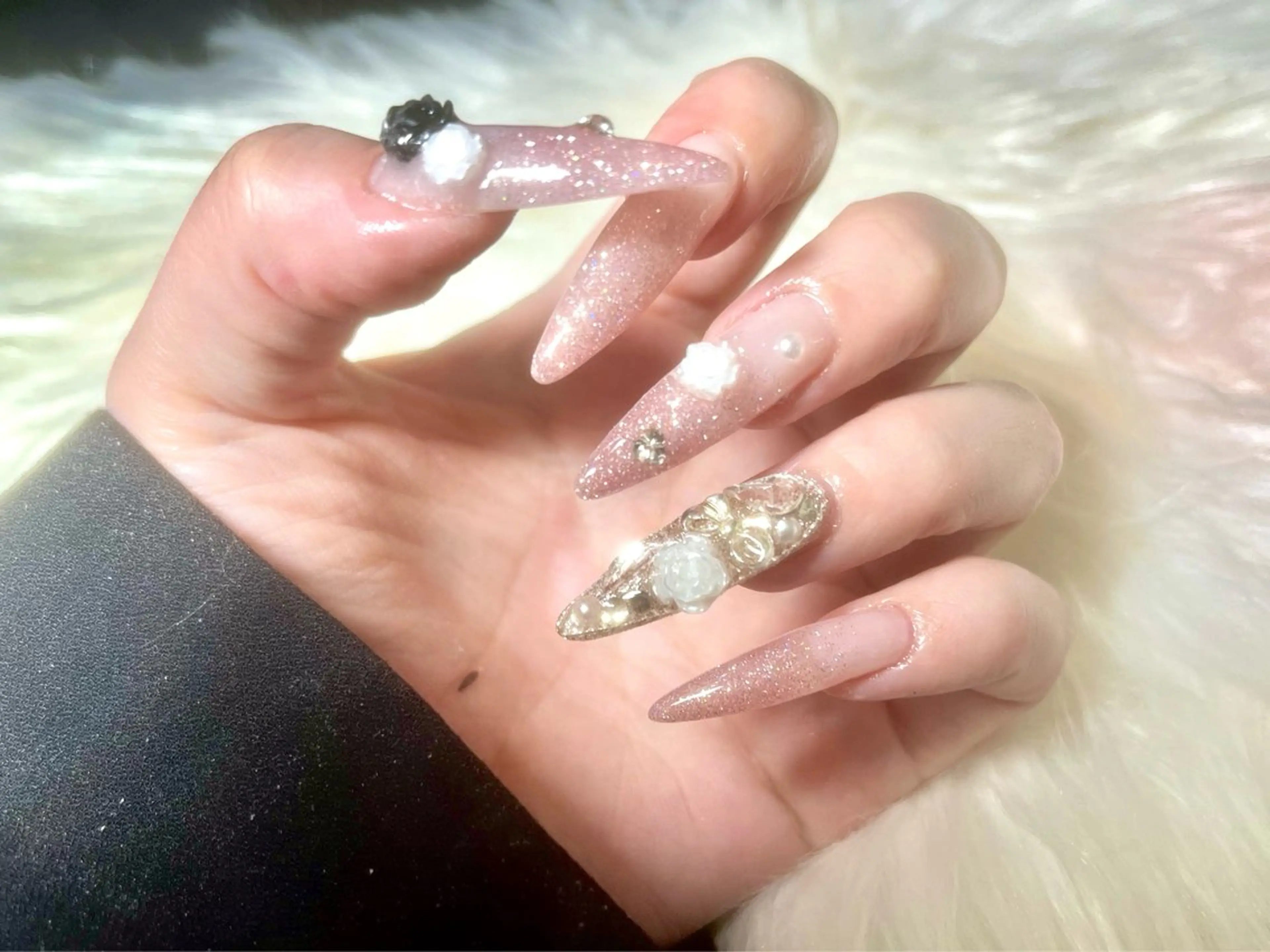 ネイル hohomi .のネイルデザイン