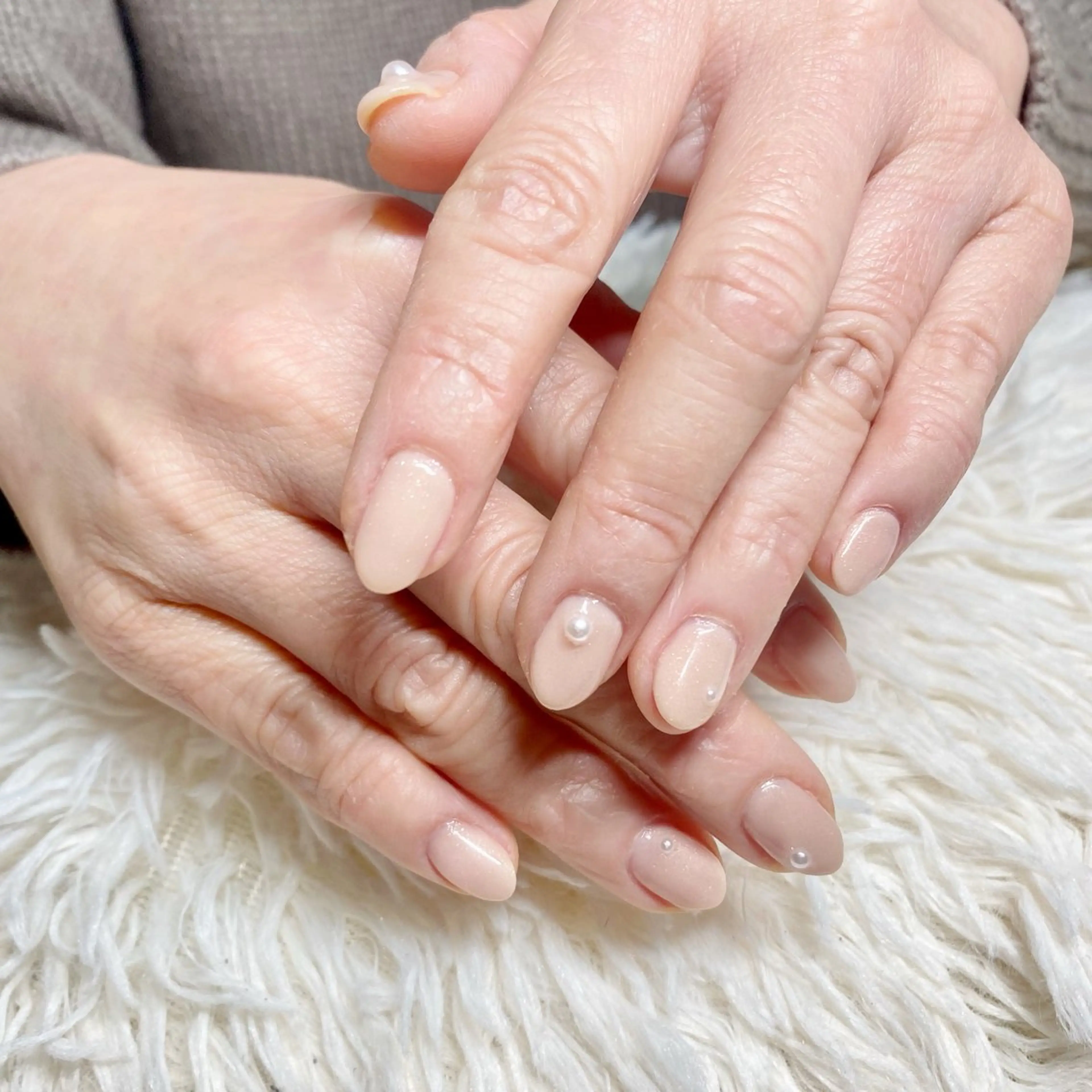 ネイル オフィスネイル ハンドネイル nail salon Ecrin所属・前島 稀歩のネイルデザイン