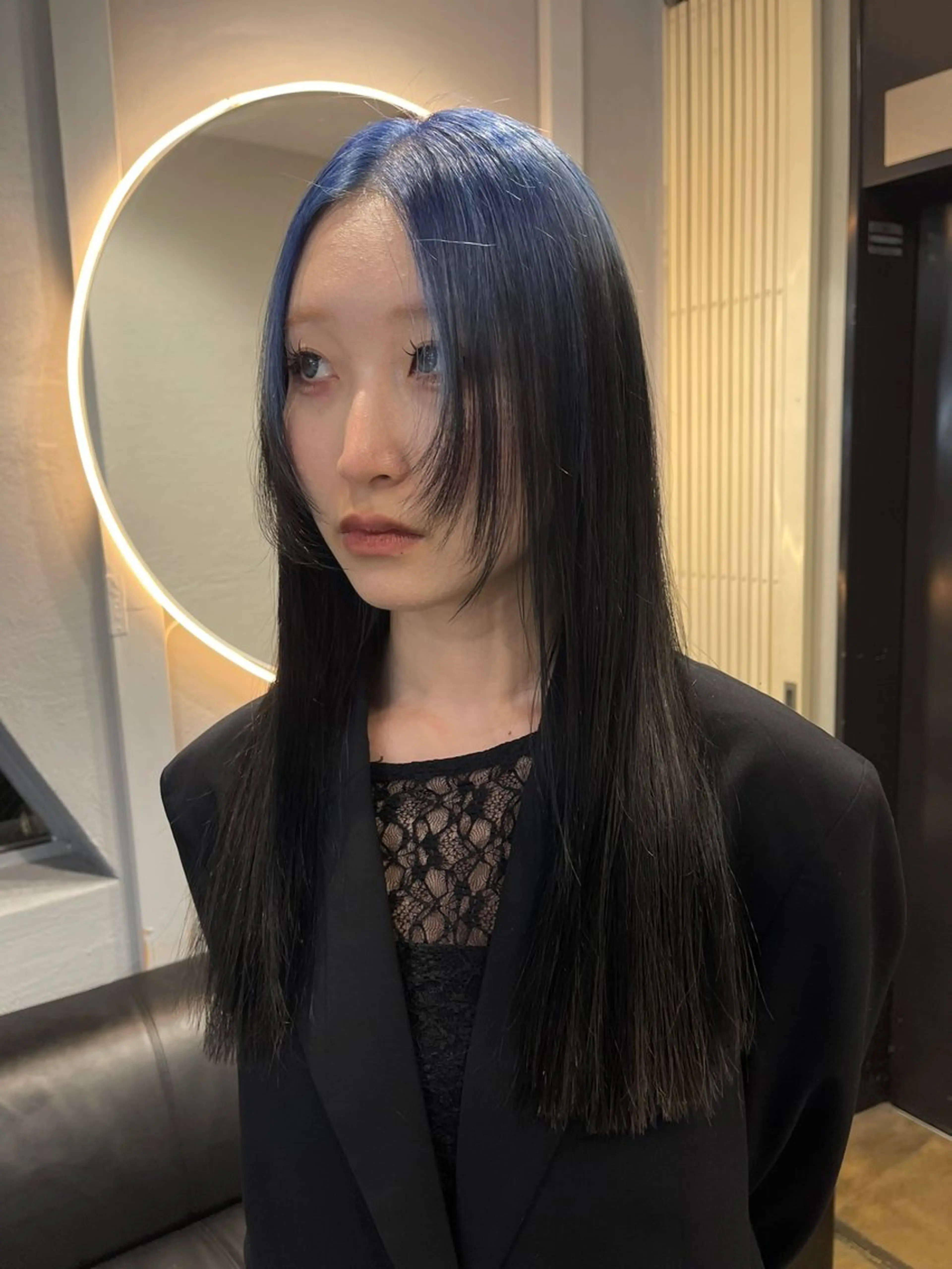 ロング カラー ブリーチ ケアブリーチ デザインカラー ダブルカラー イヤリングカラー カット ヘアカラー トリートメント 宮崎　達也 ブリーチ／レイヤーのヘアスタイル