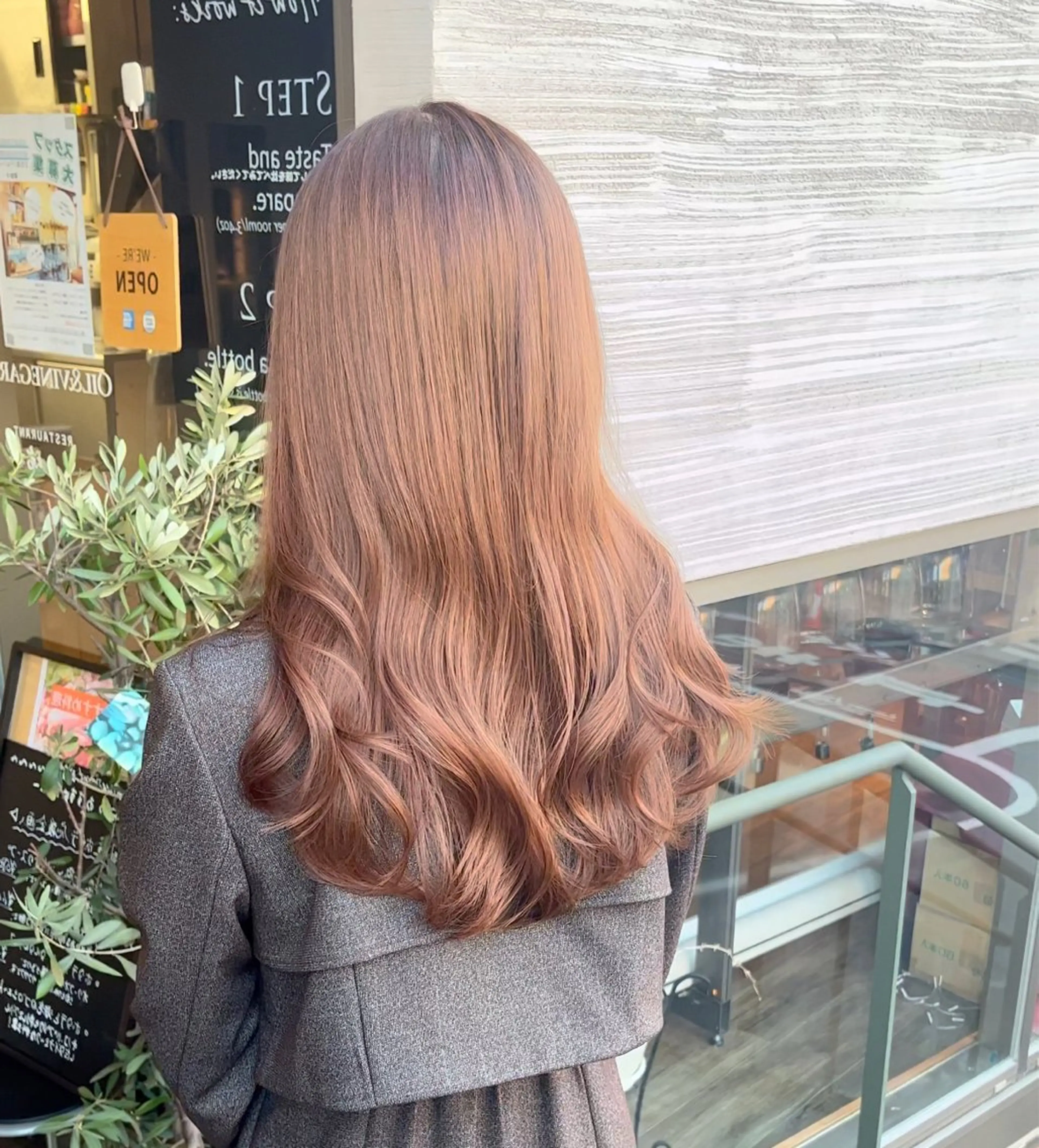 ロング カラー パーマ ヘアアレンジ カット ヘアカラー トリートメント ヘッドスパ 佐藤優太朗 似合わせ/髪質改善のヘアスタイル
