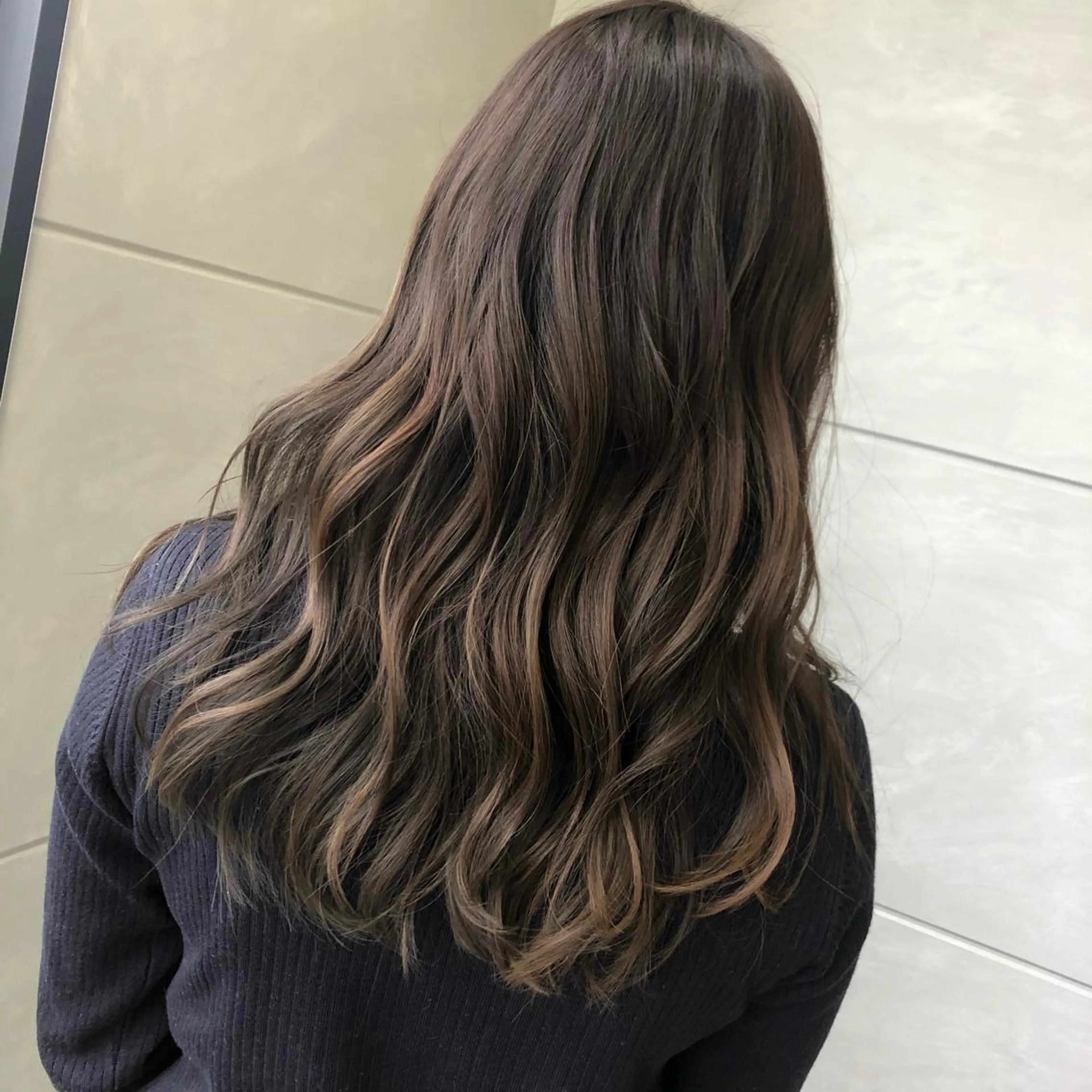 ロング 塚本 文奈のヘアスタイル