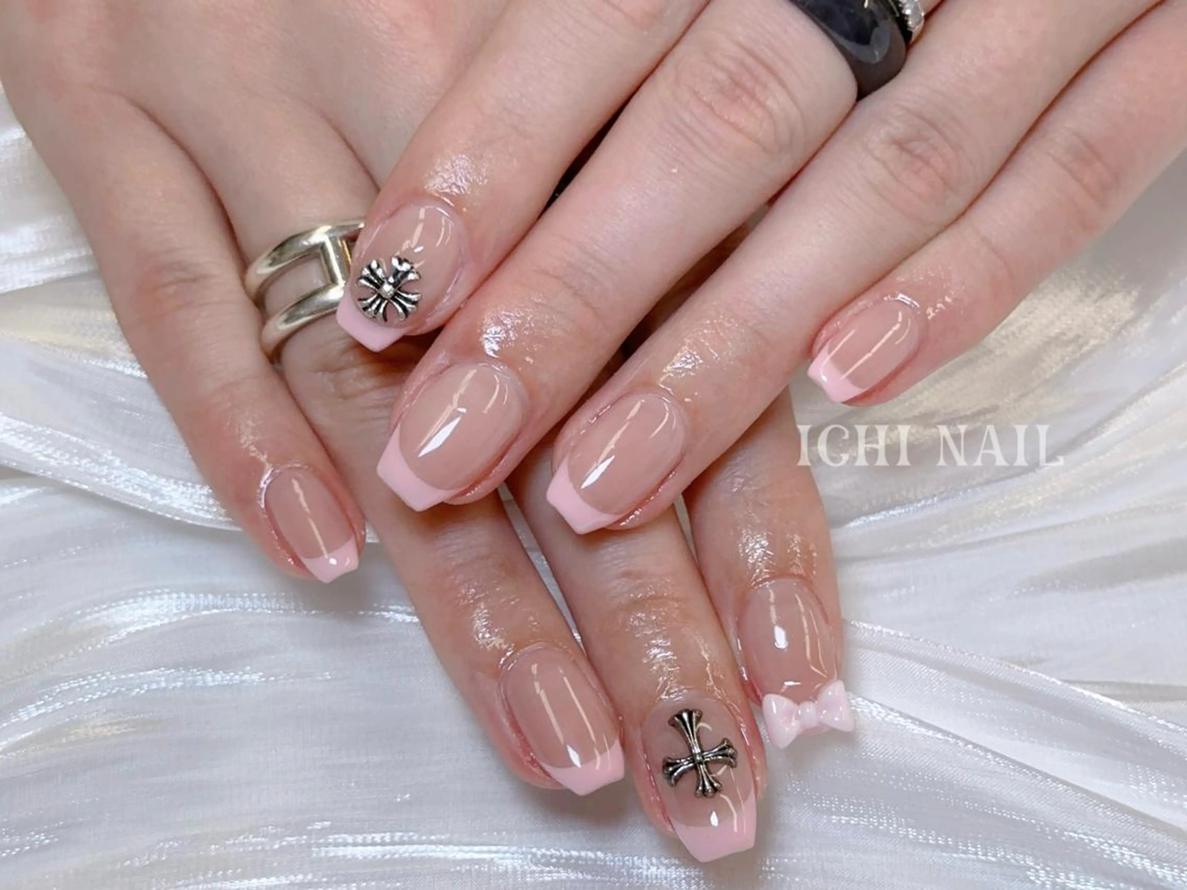 ネイル ハンドネイル 🧚🏻‍♀️ NOHA🎀のネイルデザイン
