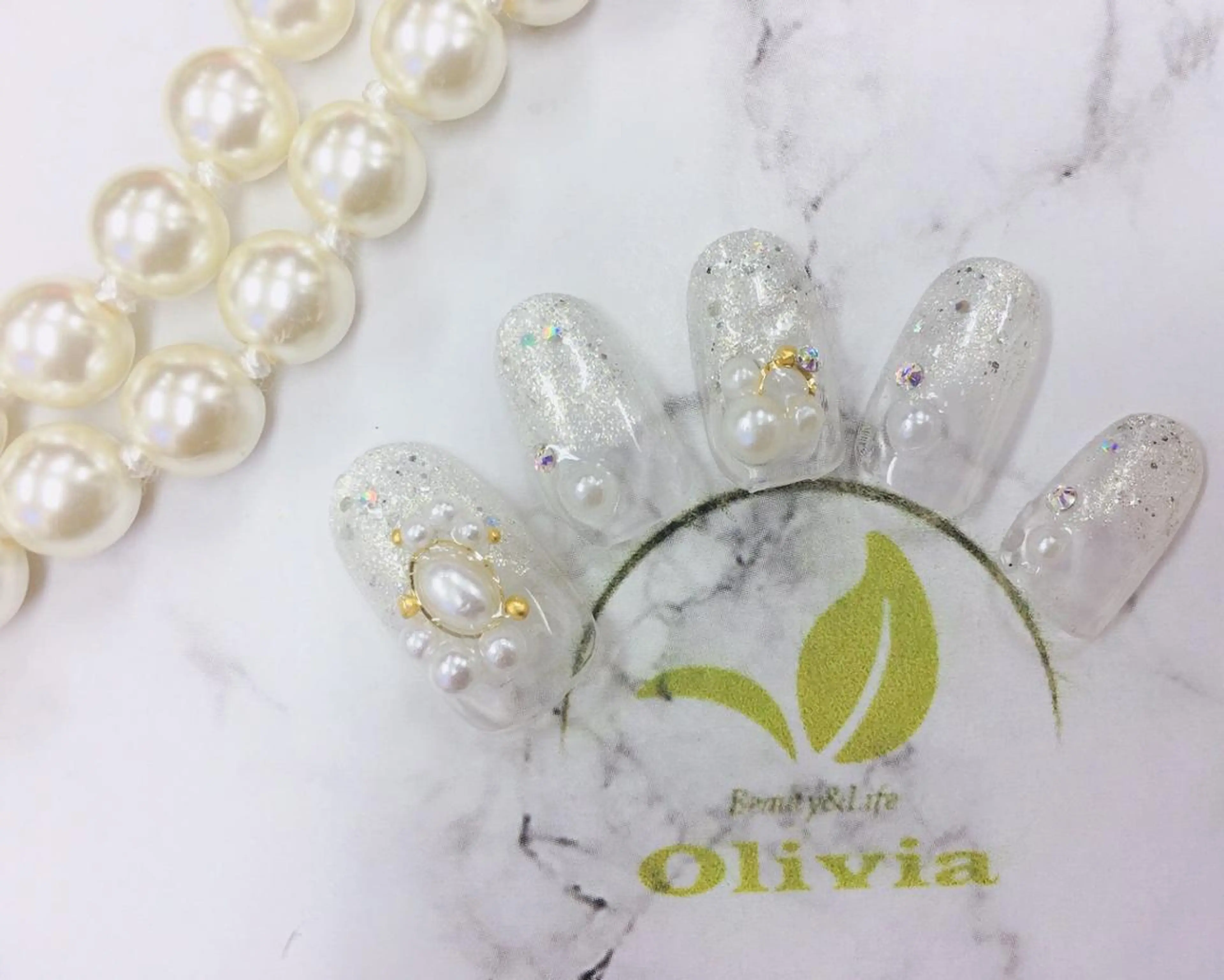 ネイル Olivia アイラッシュのマツエク・マツパデザイン