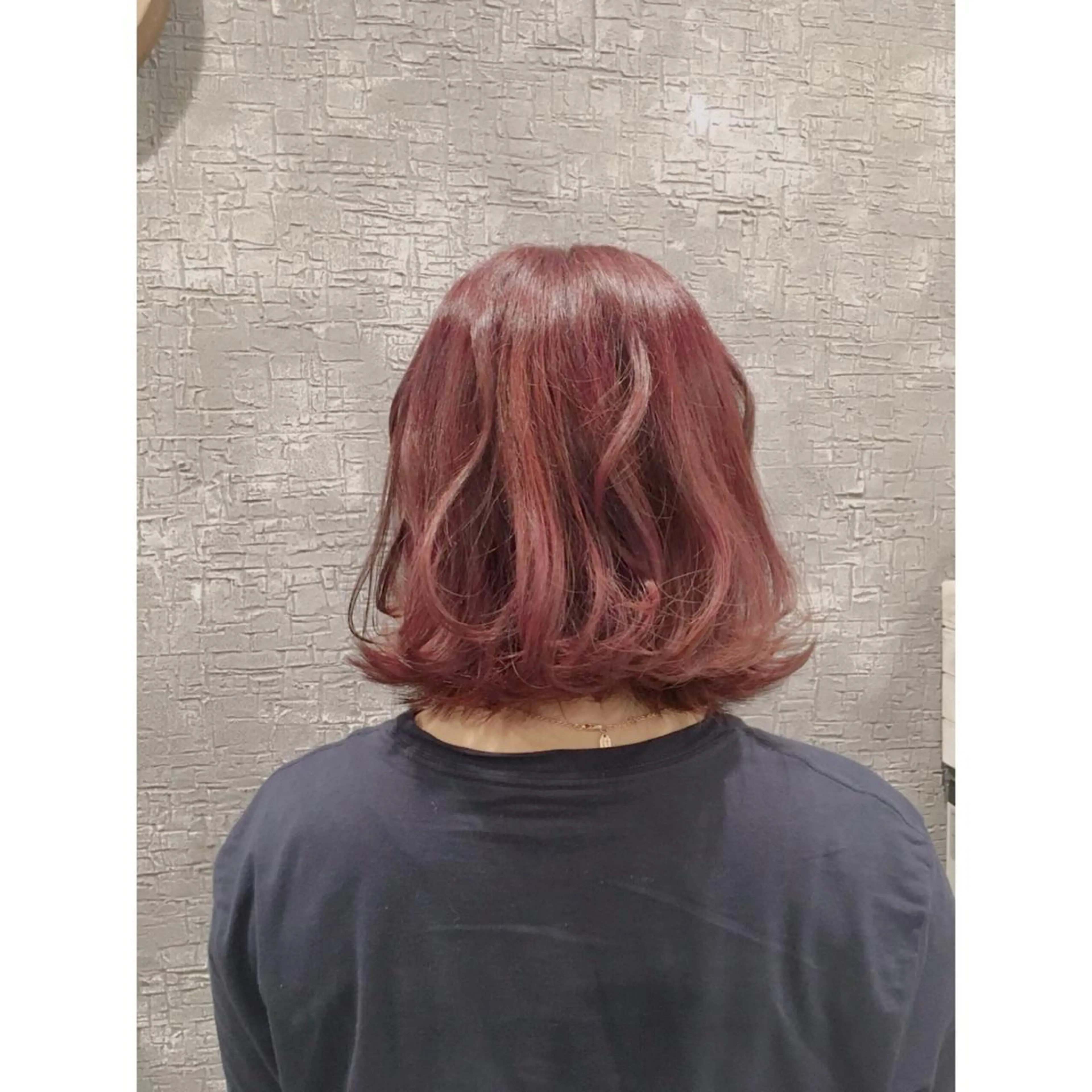 セミロング カラー ヘアアレンジ ボブ ヘアカラー Lauburu  bat.hair渋谷2号店所属・. YUIのヘアスタイル
