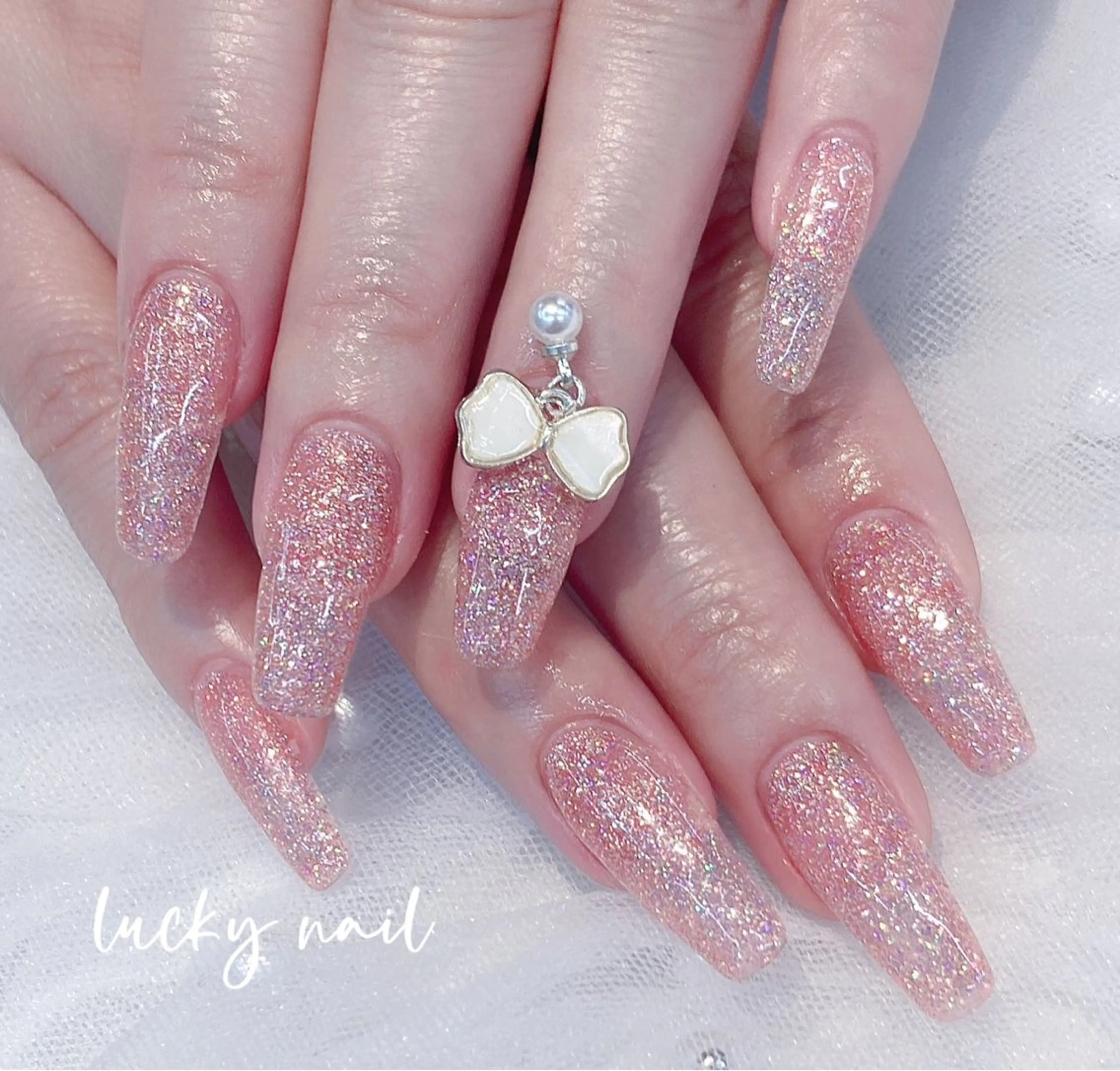 ネイル チークネイル 長さ出し ジェルネイル マグネットネイル 持ち込み Lucky nail 小林和希のネイルデザイン