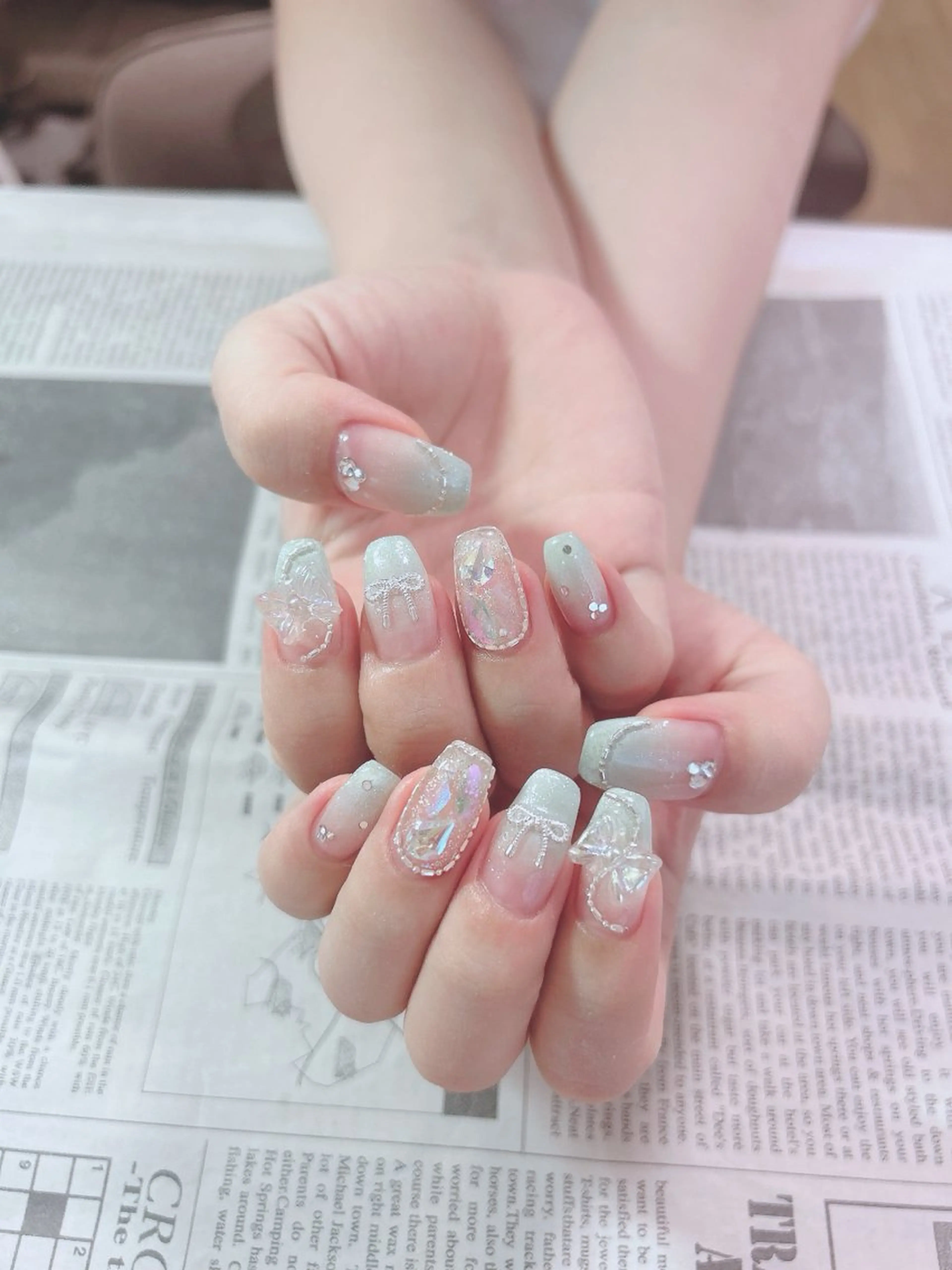 ネイル リボン ハンドネイル ハンドケア 森山 舞のネイルデザイン