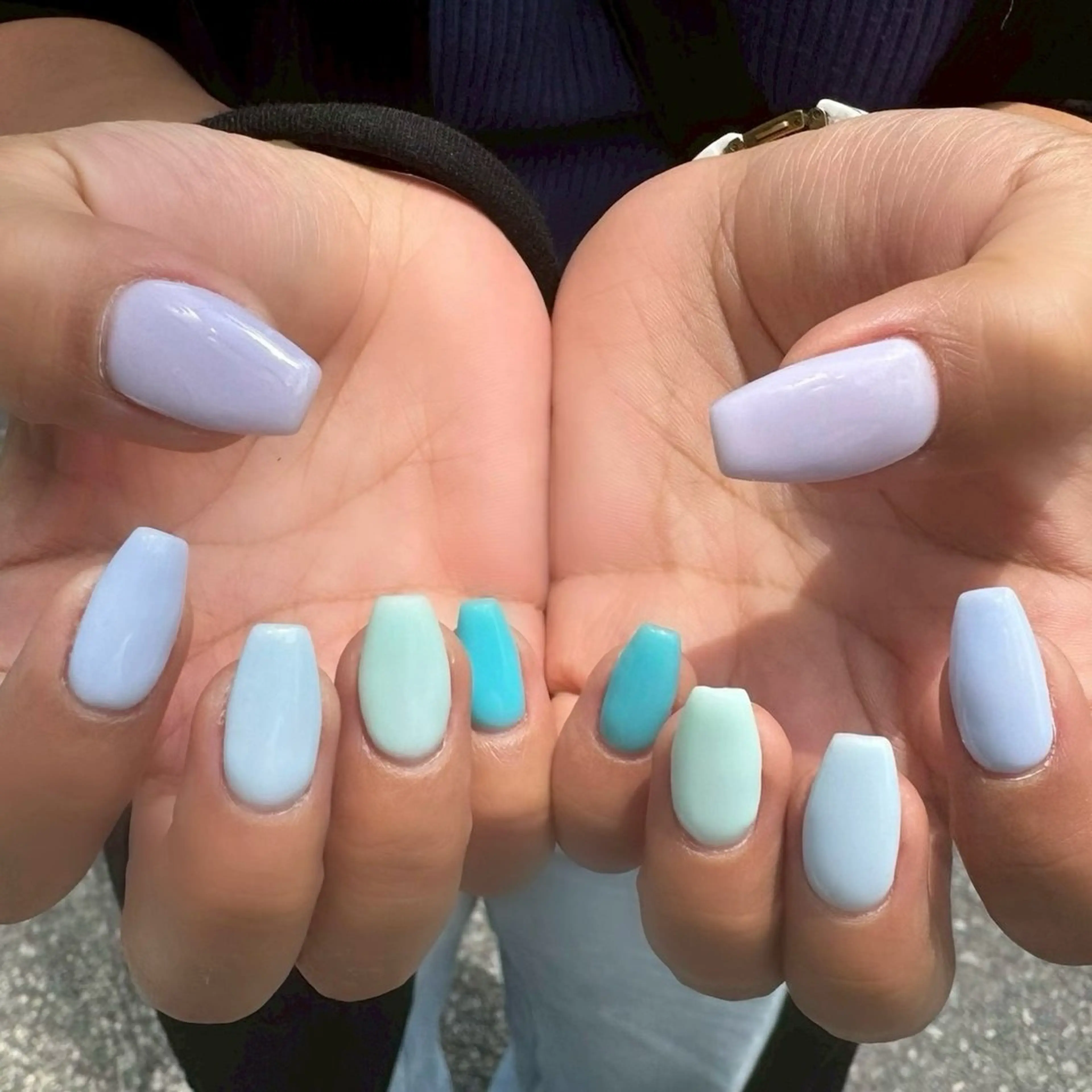 ネイル フットネイル ワンカラーネイル ハンドネイル LAVISH manaのネイルデザイン