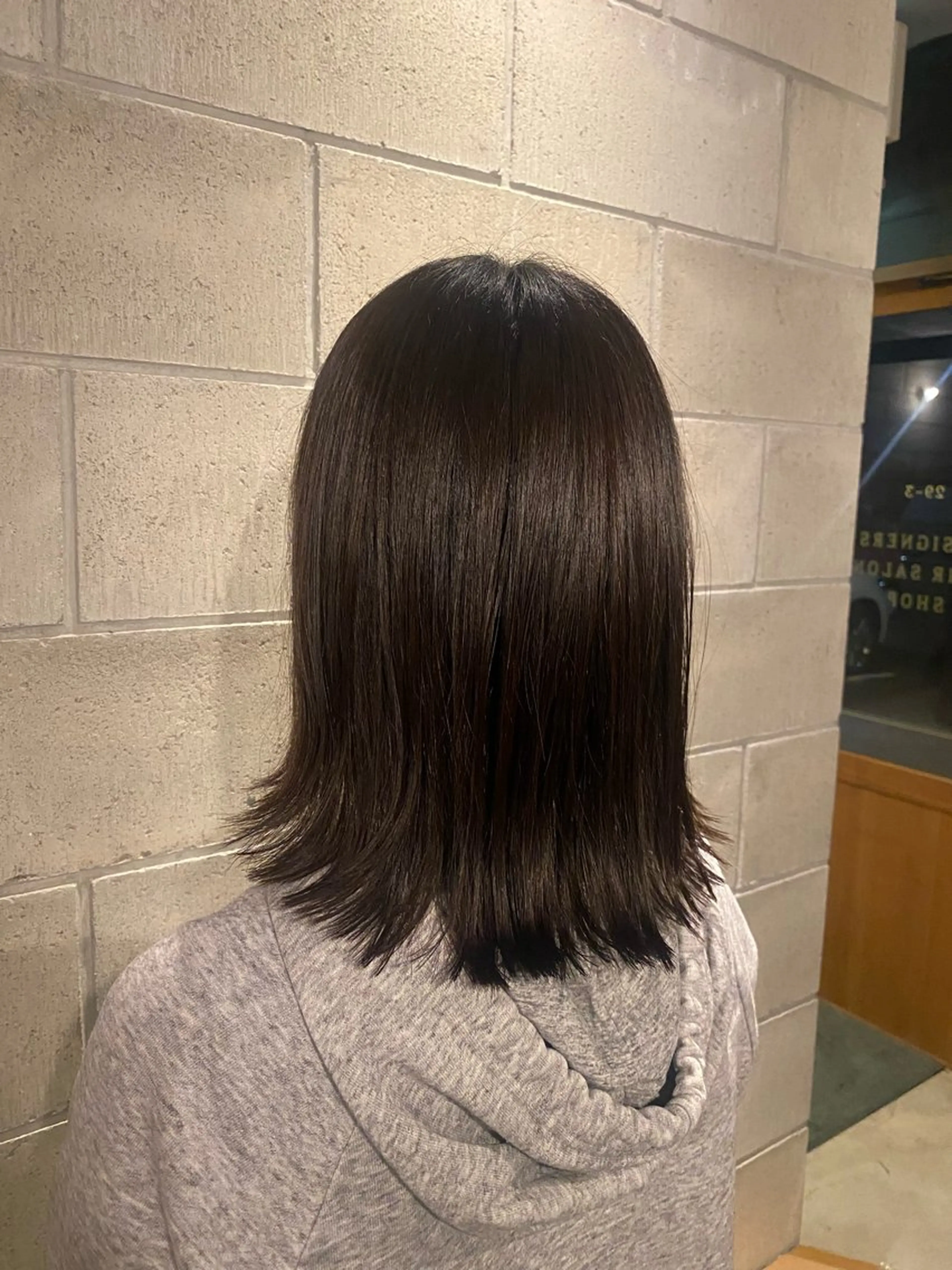 ミディアム 外ハネヘア カット ヘアカラー トリートメント 艶髪・透明感カラー・ 韓国ヘア・Yuriのヘアスタイル
