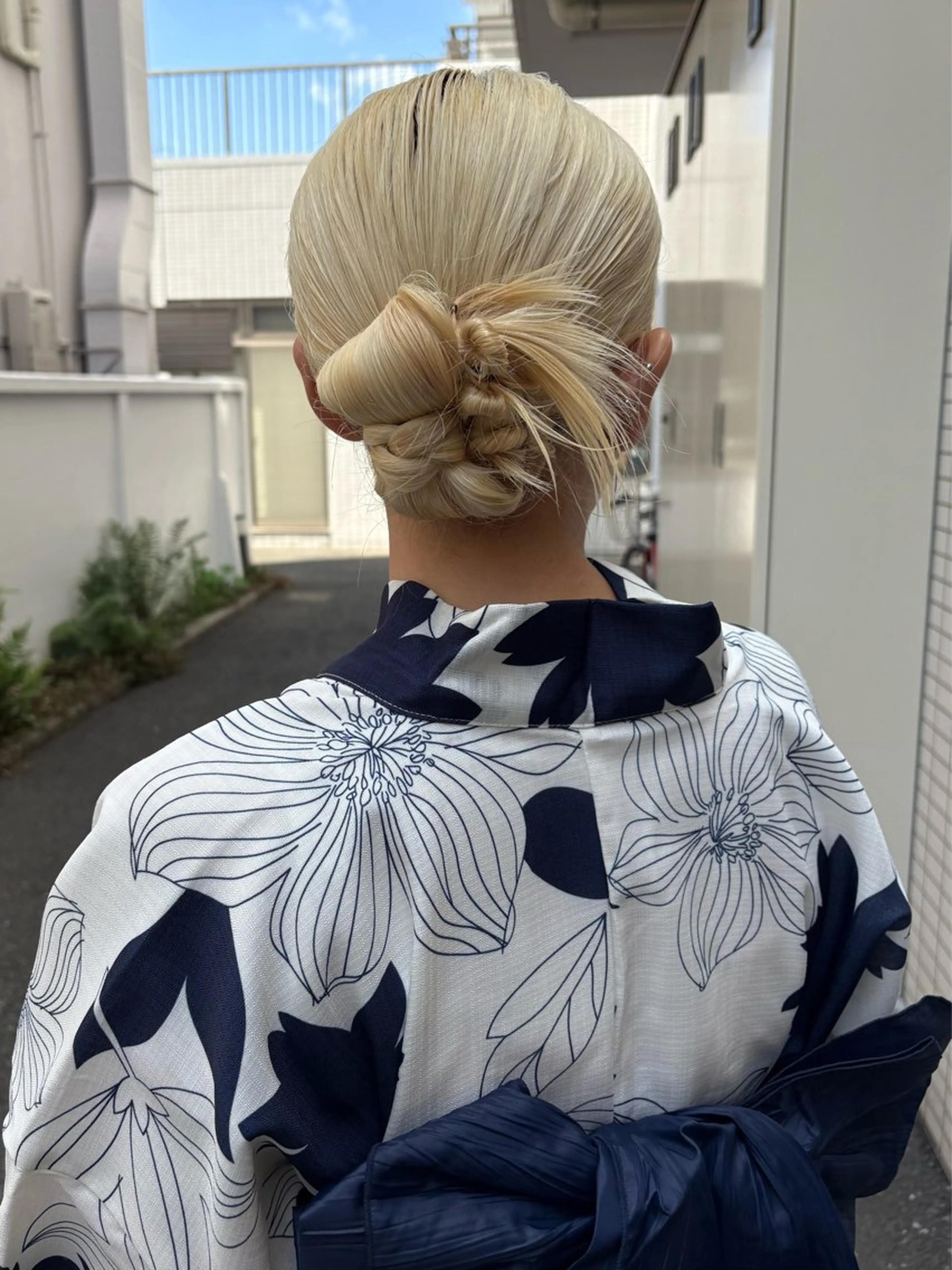 着付け yumemiレイヤー ‎✴︎ 透明感カラーのヘアスタイル