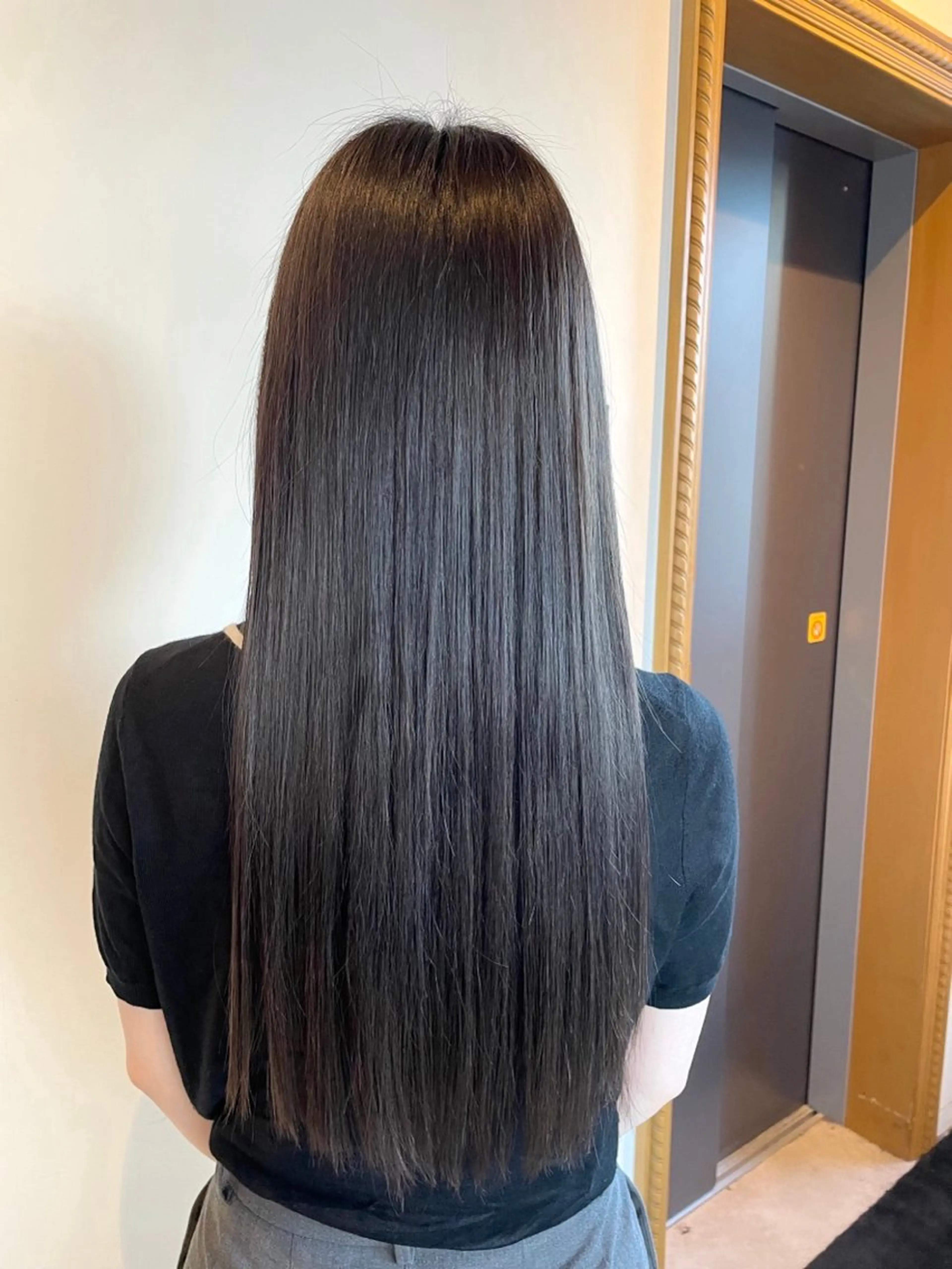ロング カット 縮毛矯正 トリートメント 村上 乃綾のヘアスタイル