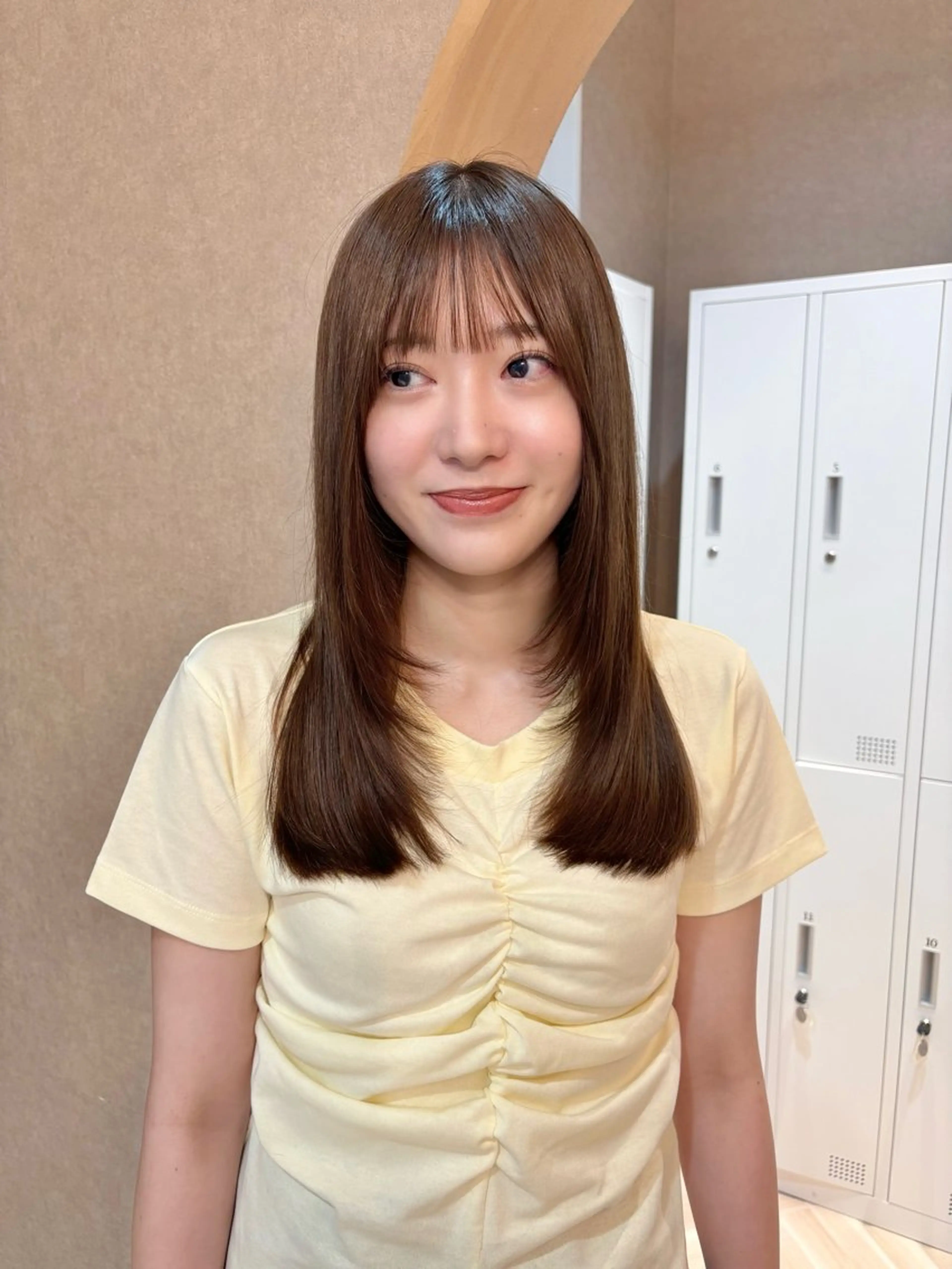 ミディアム カット ヘアカラー トリートメント レイヤー/透明感 /ベージュ/りほ🤍のヘアスタイル