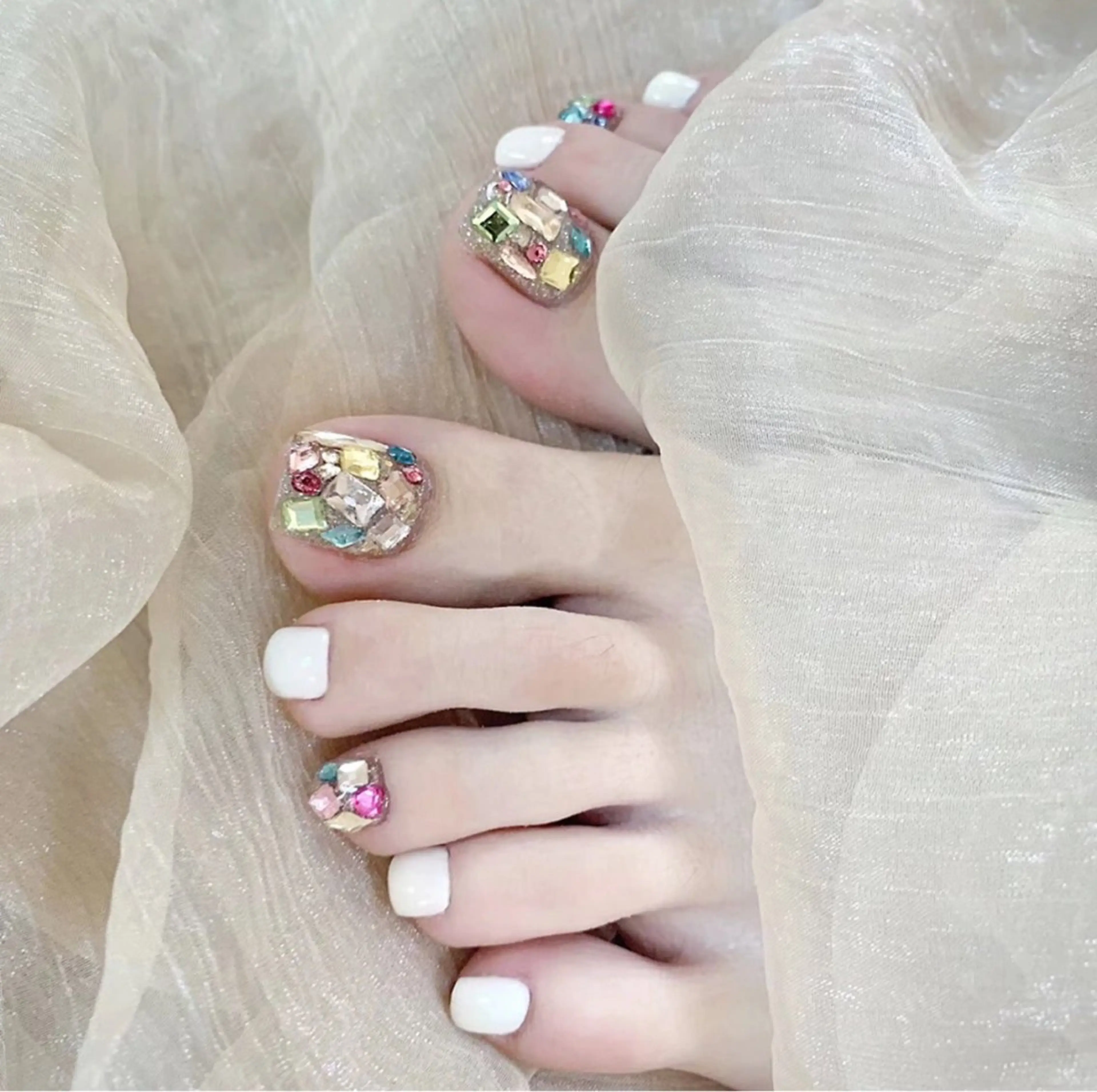 ネイル フットネイル ワンカラーネイル トータルビューティー サロンワンダーのマツエク・マツパデザイン