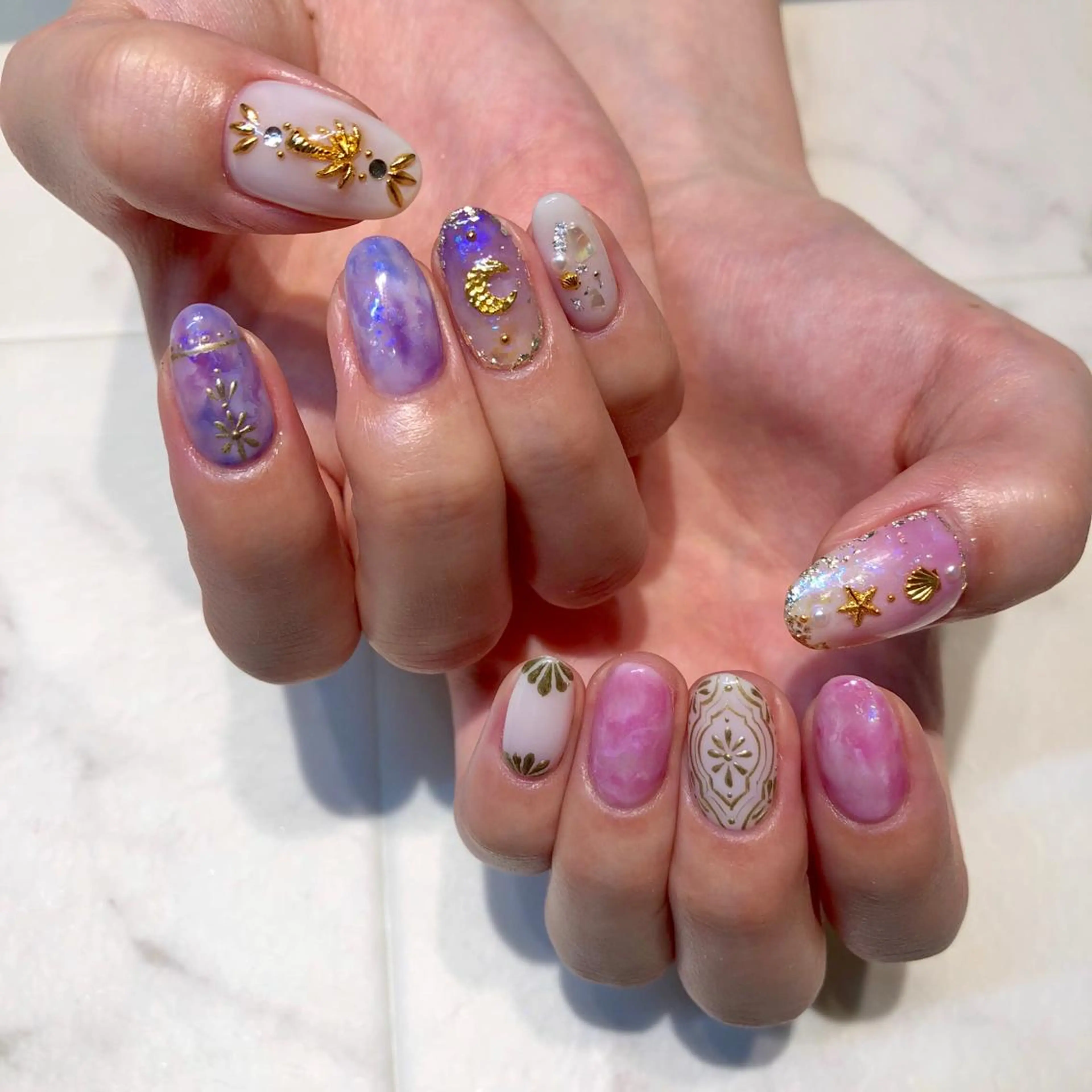 ネイル キラキラネイル Twinkling( private salon)所属・伊藤 京香のネイルデザイン