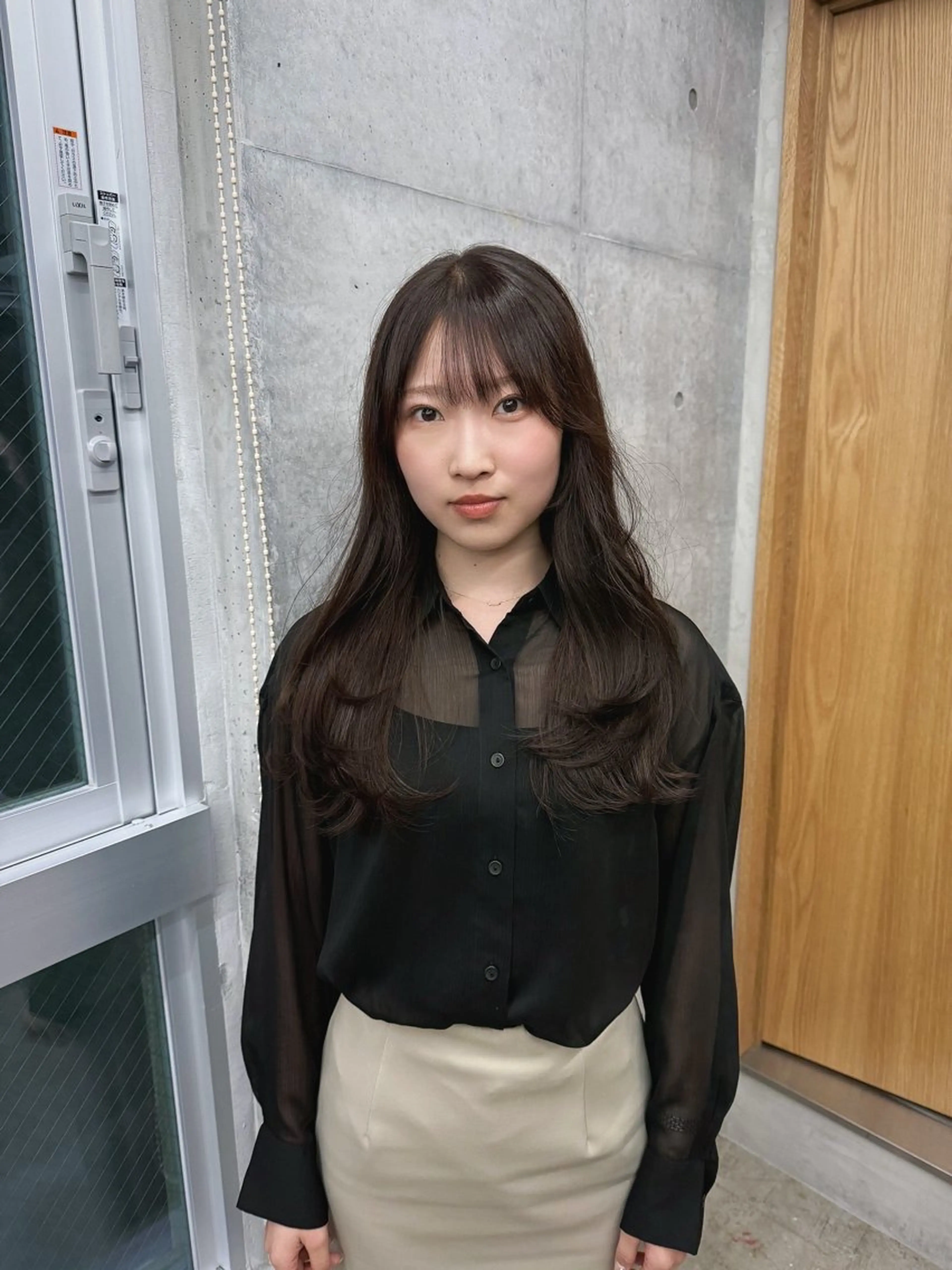 ロング カラー ロングレイヤー アッシュ ベージュカラー ケアカラー 透明感カラー カット ヘアカラー トリートメント レイヤー/梅田/ HIKARU🍀のヘアスタイル