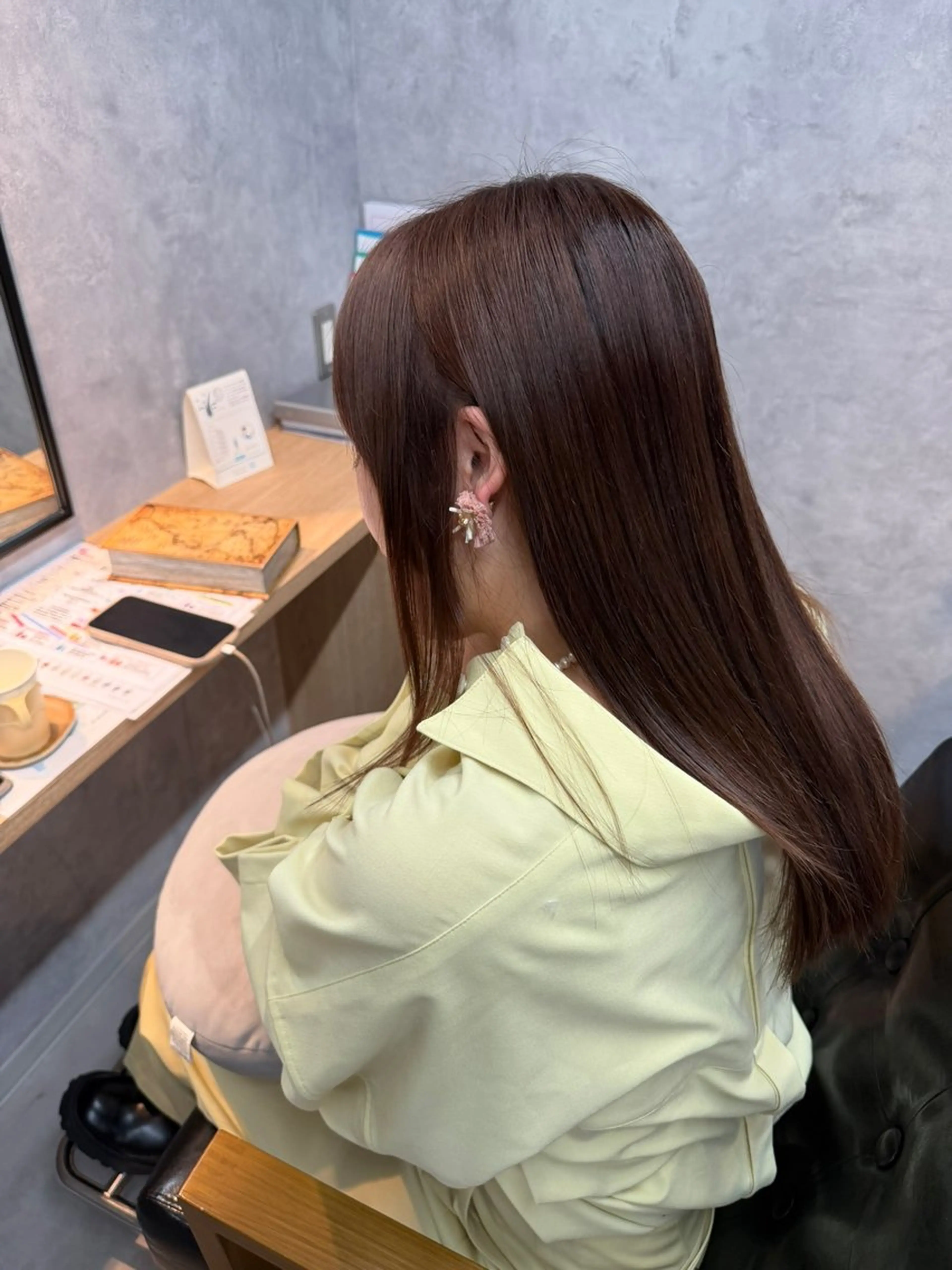 セミロング motoトップカラー リスト/ブリーチカラのヘアスタイル