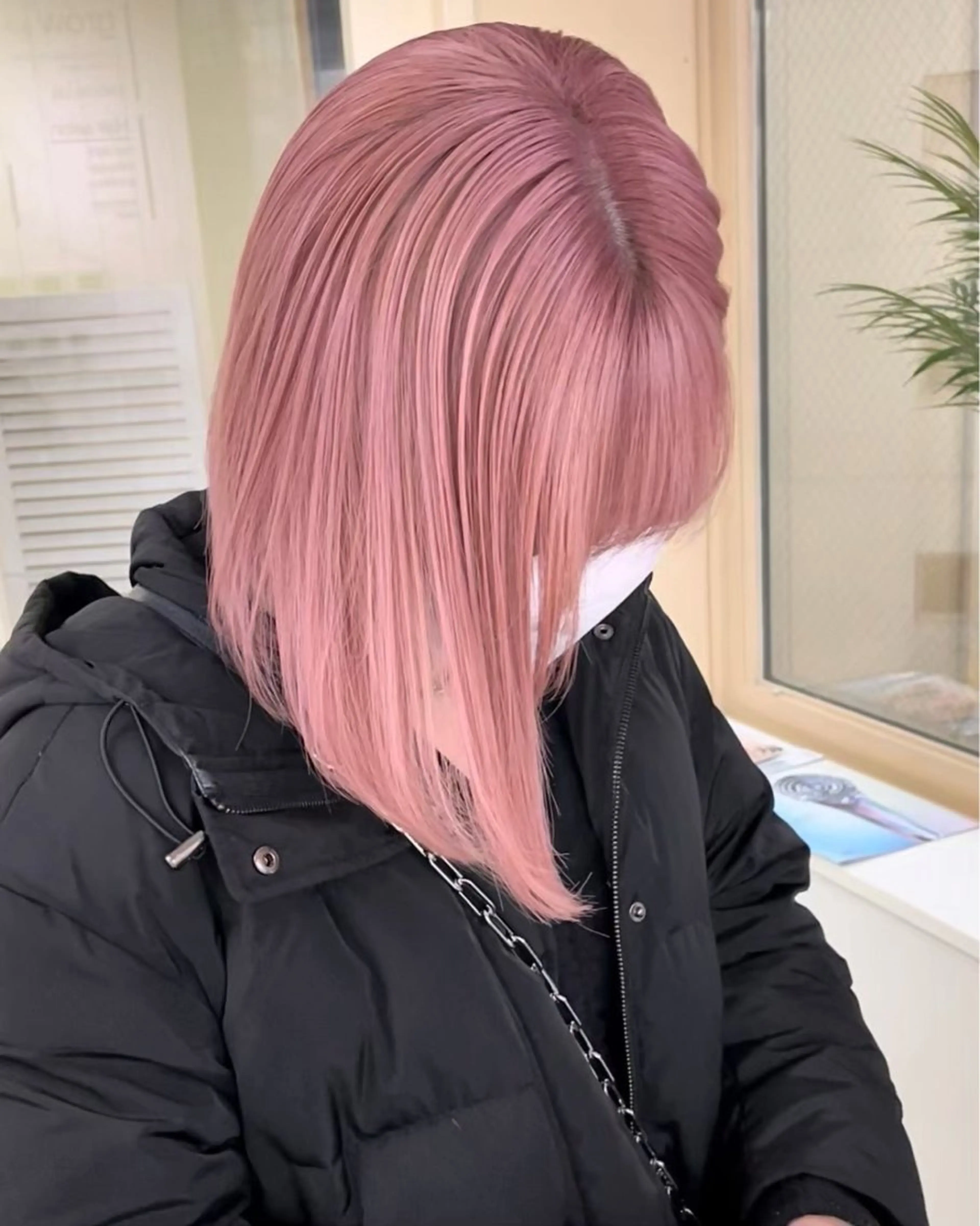 ミディアム カラー ダブルカラー ピンクカラー ヘアカラー ハイトーン/艶カラー 𝐧𝐨𝐚のヘアスタイル