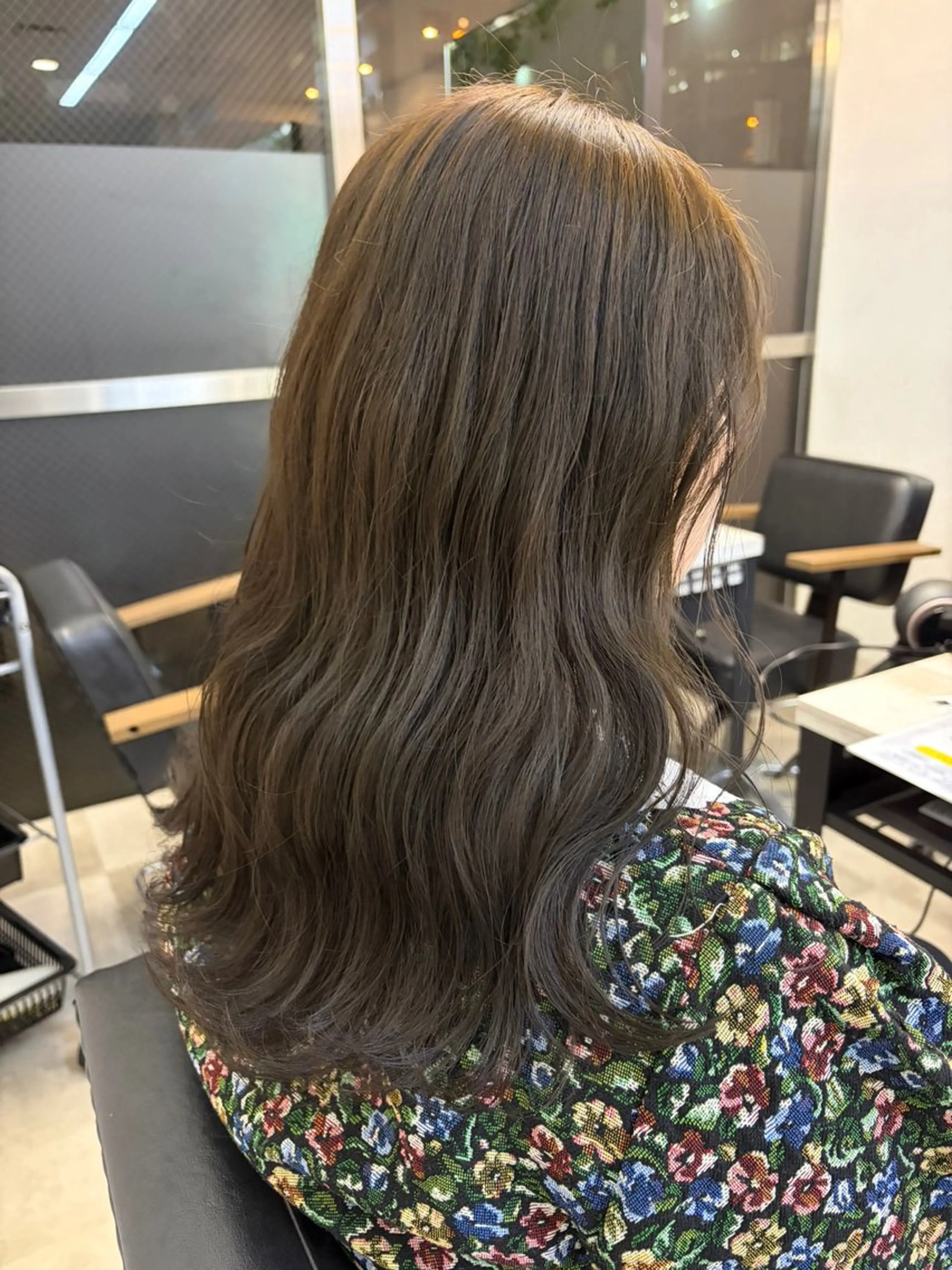 セミロング カラー 🥀韓国ヘア🥀 宮津真菜のヘアスタイル