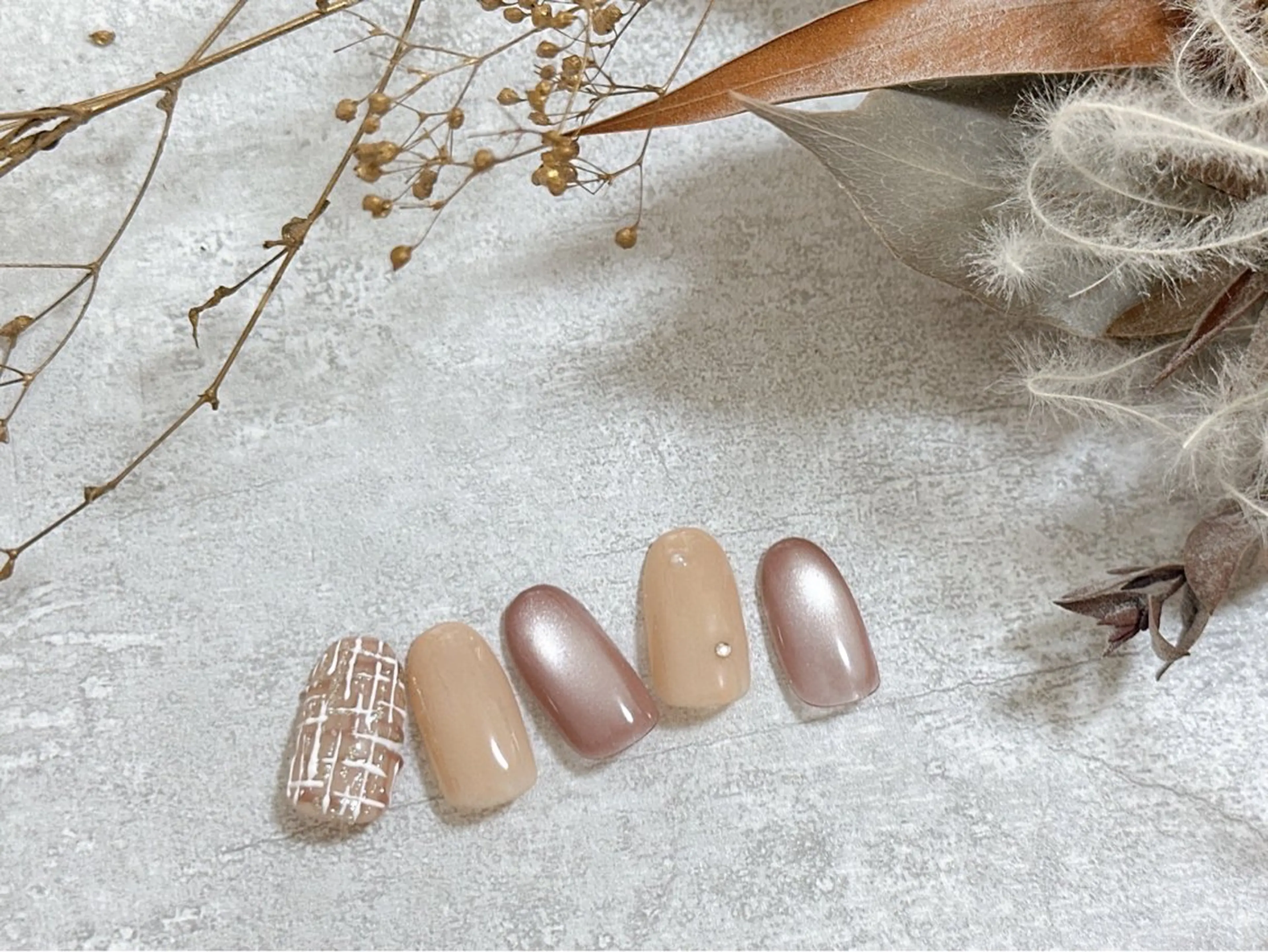 ネイル オーロラネイル フットネイル フレンチネイル ジェルネイル マグネットネイル ハンドネイル kiki nail 二子玉川のネイルデザイン