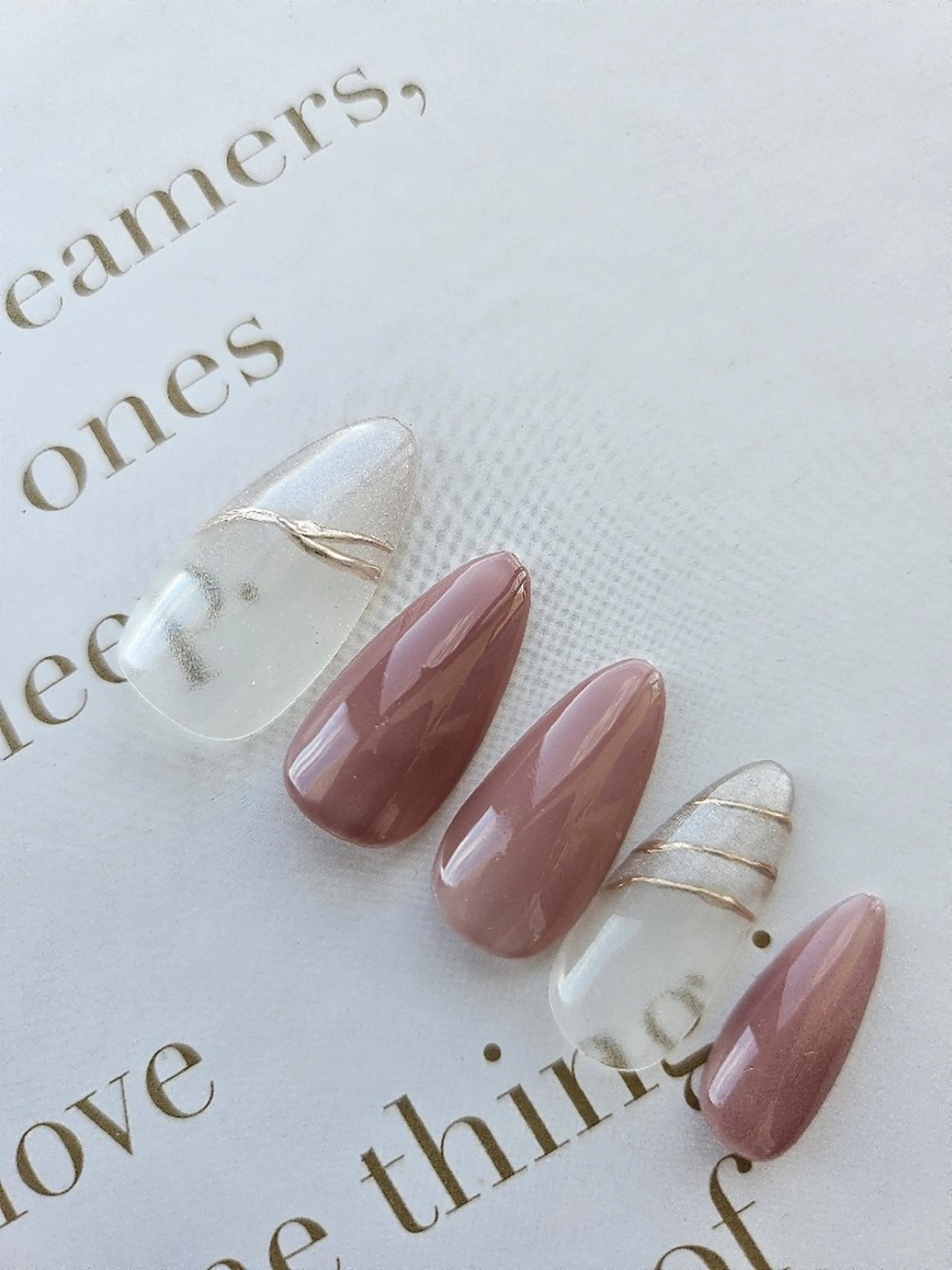 ネイル マグネットネイル Noah'snail   のネイルデザイン