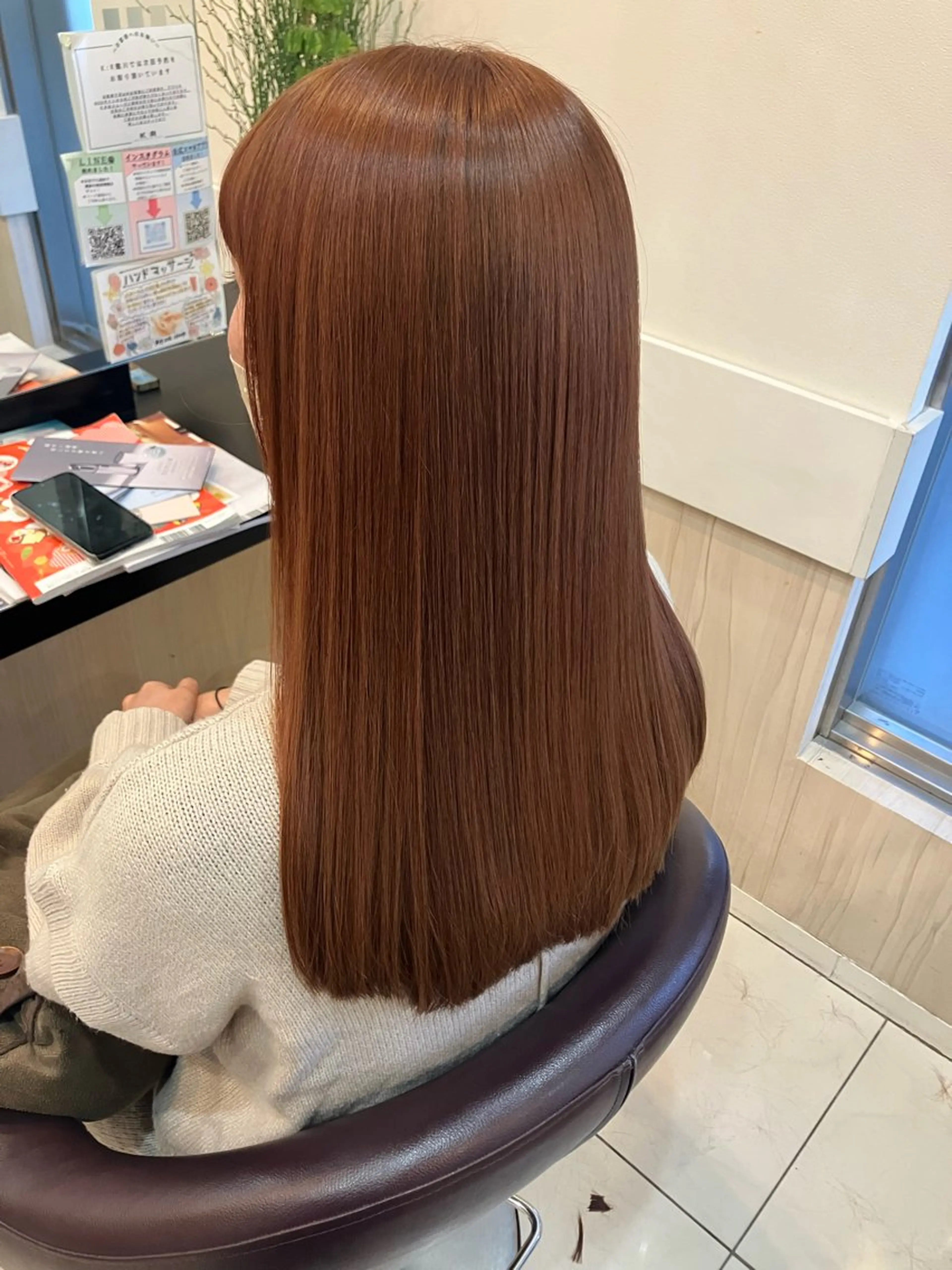 セミロング カット ヘアカラー yukari 艶髪ヘアのヘアスタイル