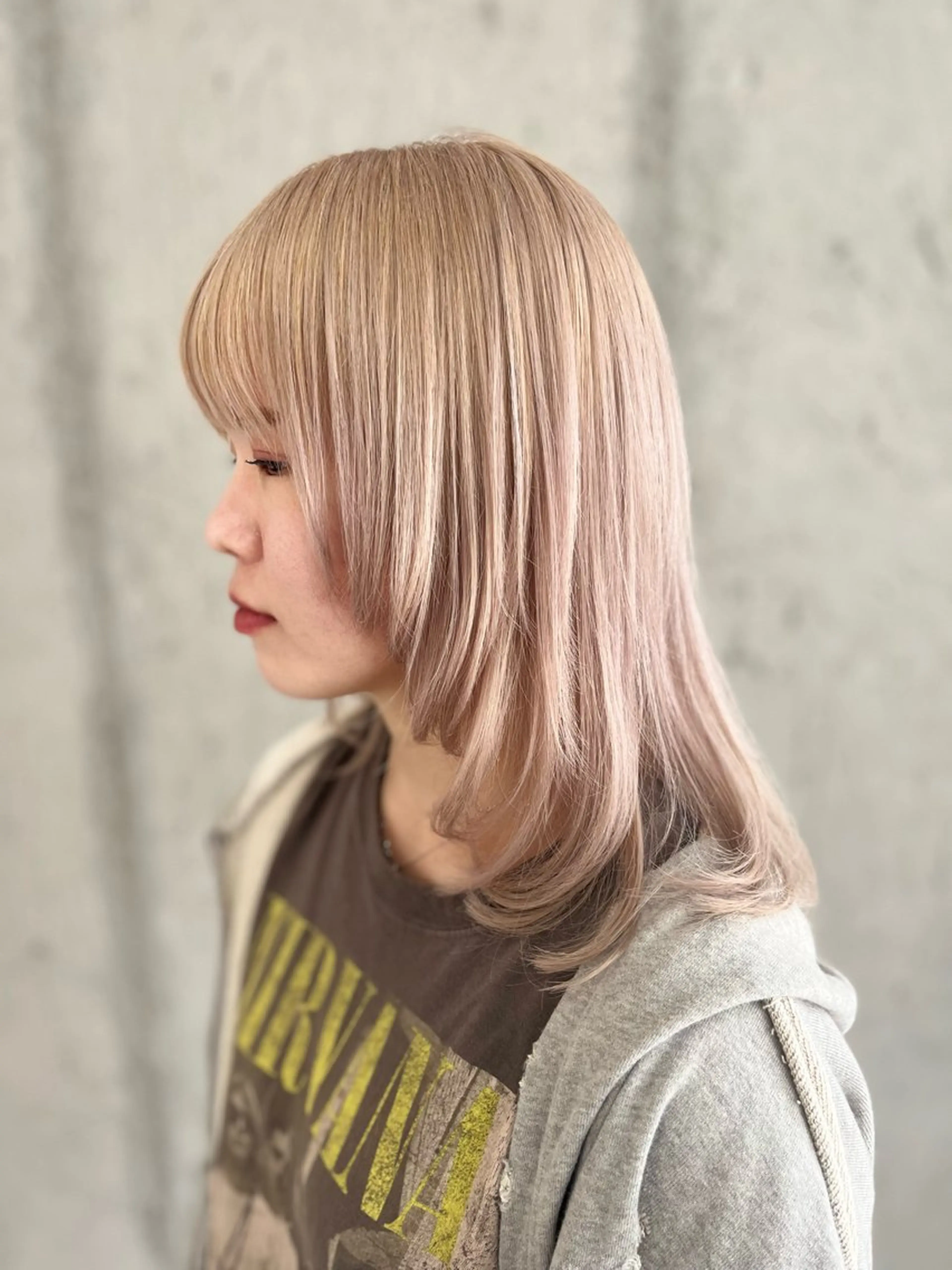 ミディアム カット ヘアカラー トリートメント Mariana雛/ 西大分/ハイライトのヘアスタイル