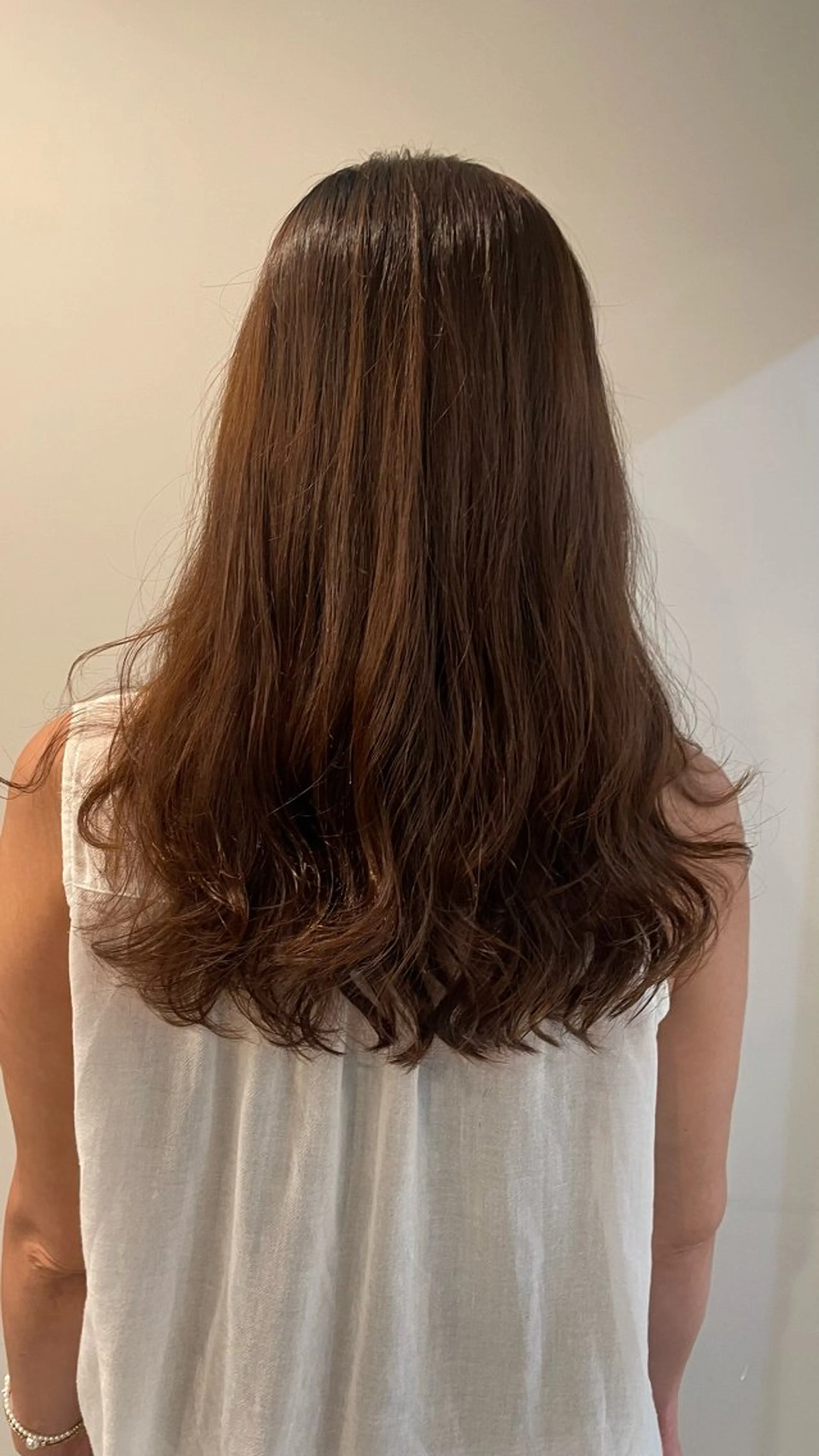 ロング パーマ デジタルパーマ レイヤーカット大人気 💛吉田百花のヘアスタイル