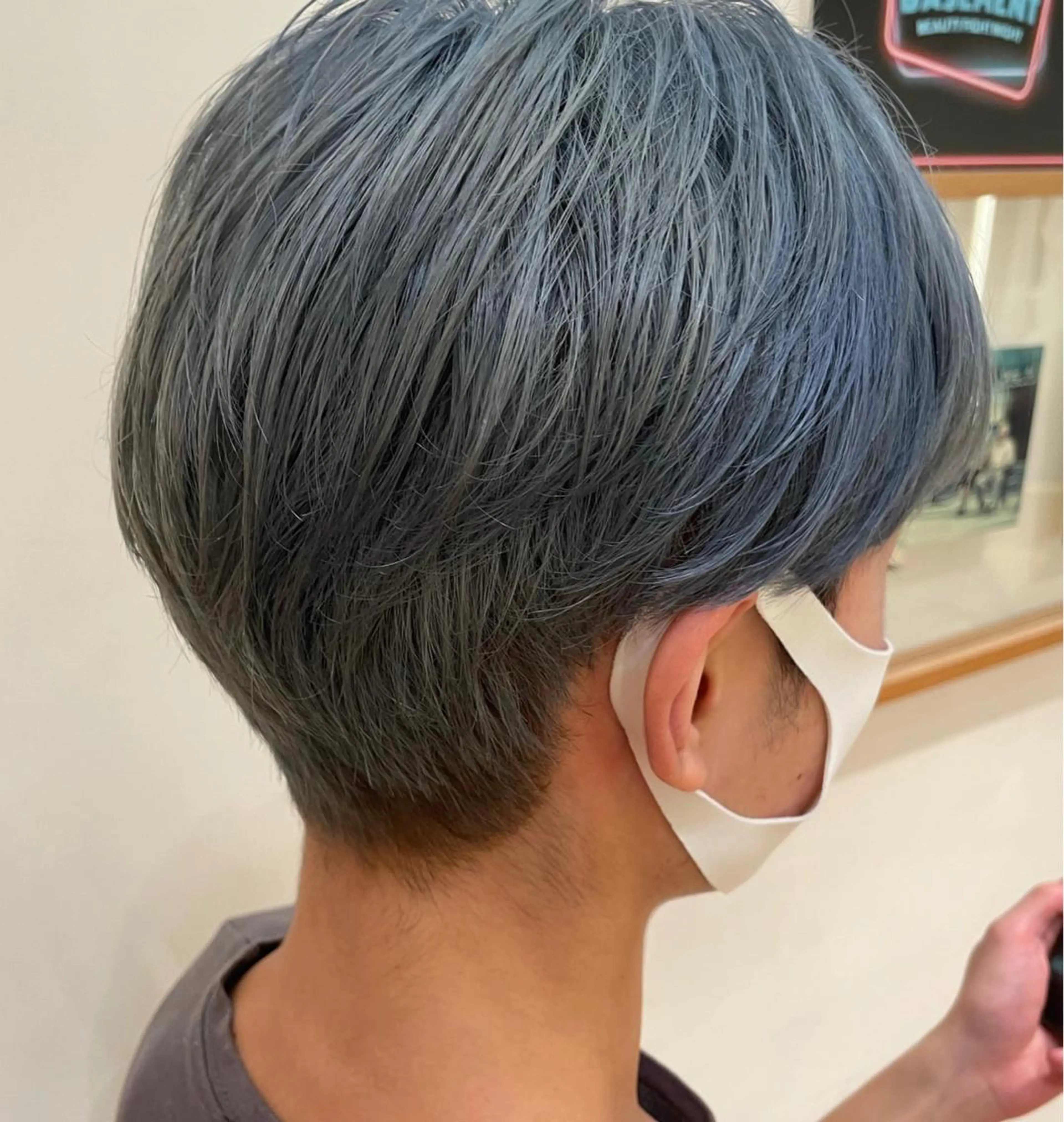 カラー ダブルカラー 大久保 詩月のヘアスタイル