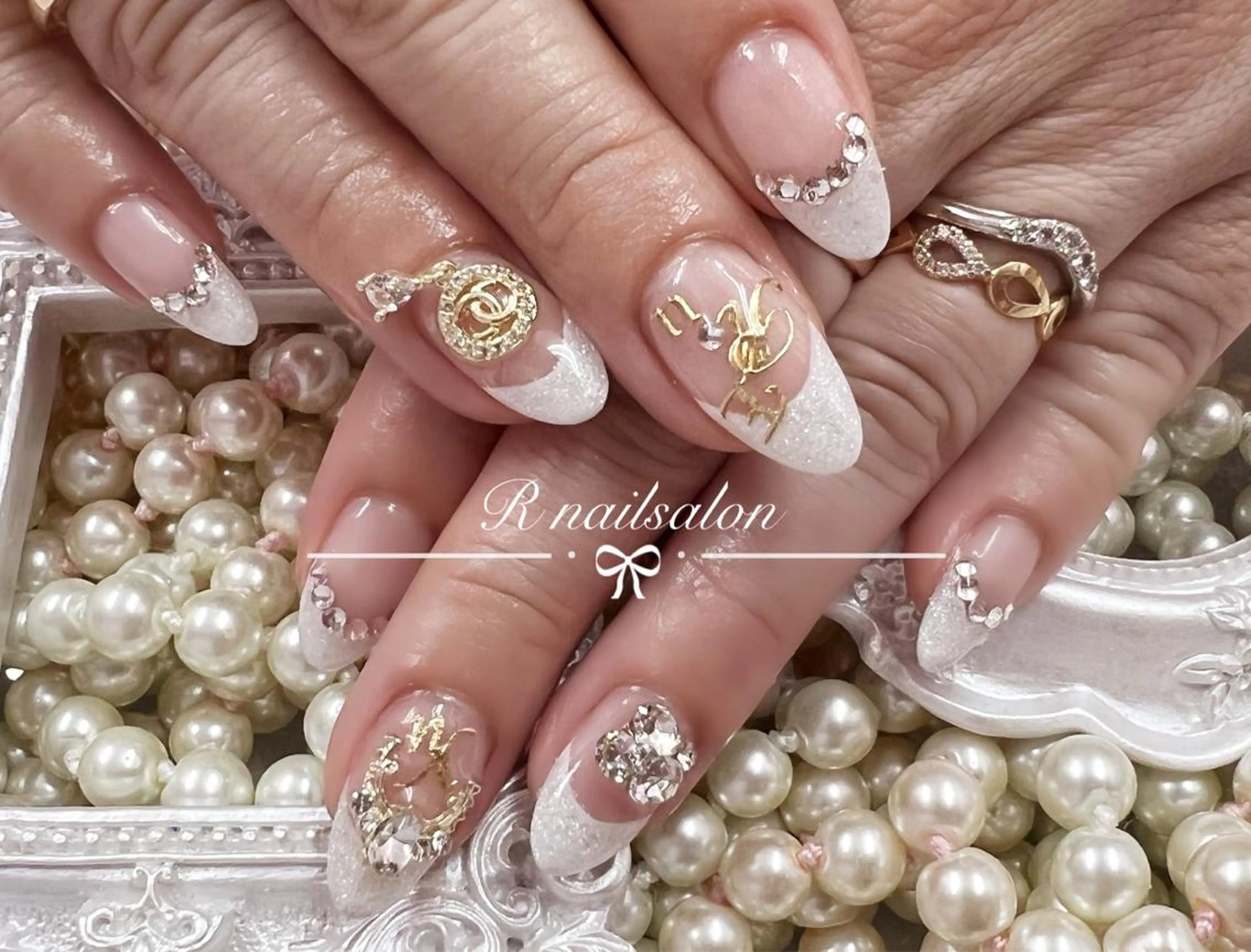 セミロング ハンドネイル R NAILSALONのネイルデザイン