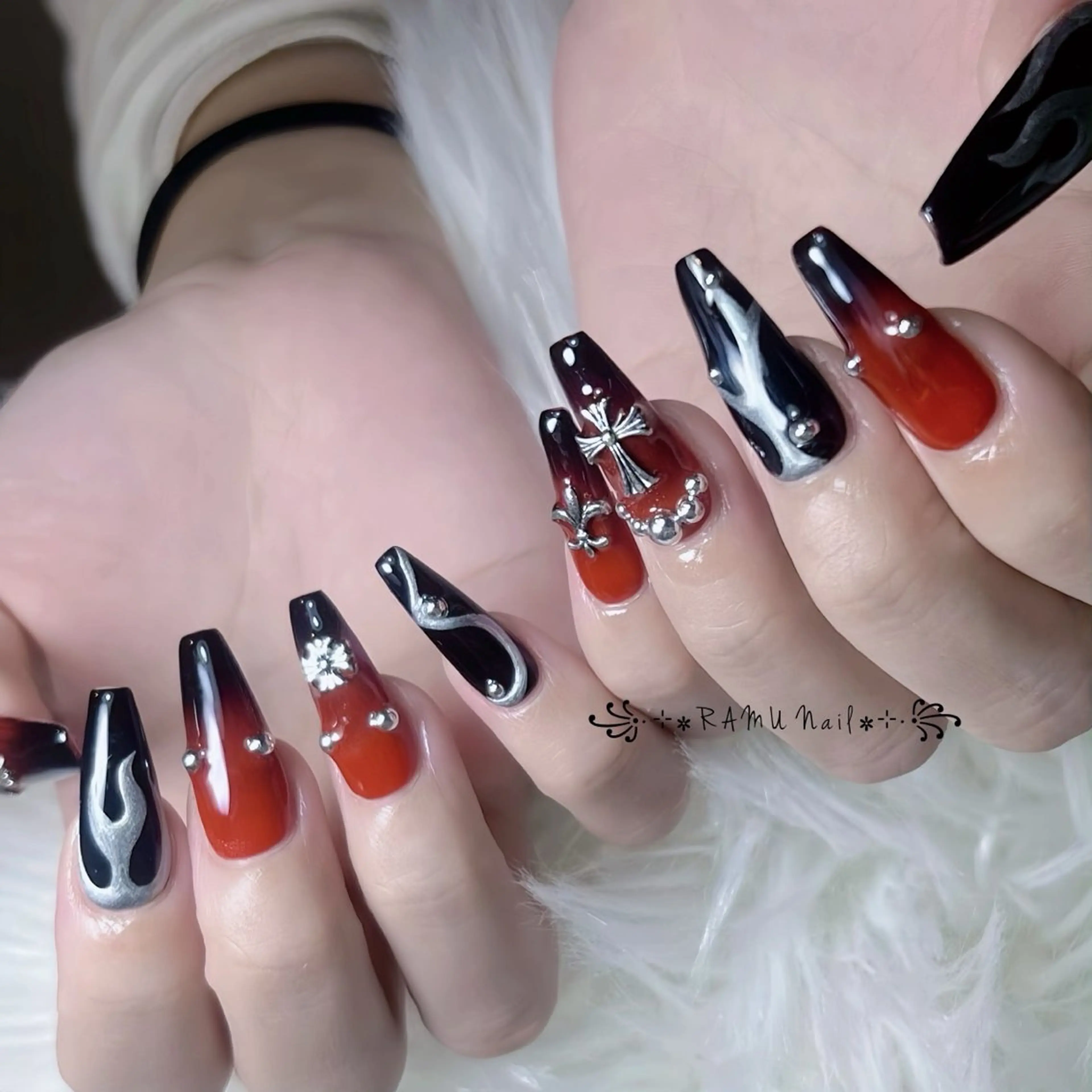 ネイル キラキラネイル マグネットネイル ミラーネイル ピンク ワンホンネイル ハンドネイル RAMU Nail 恵比寿店のネイルデザイン