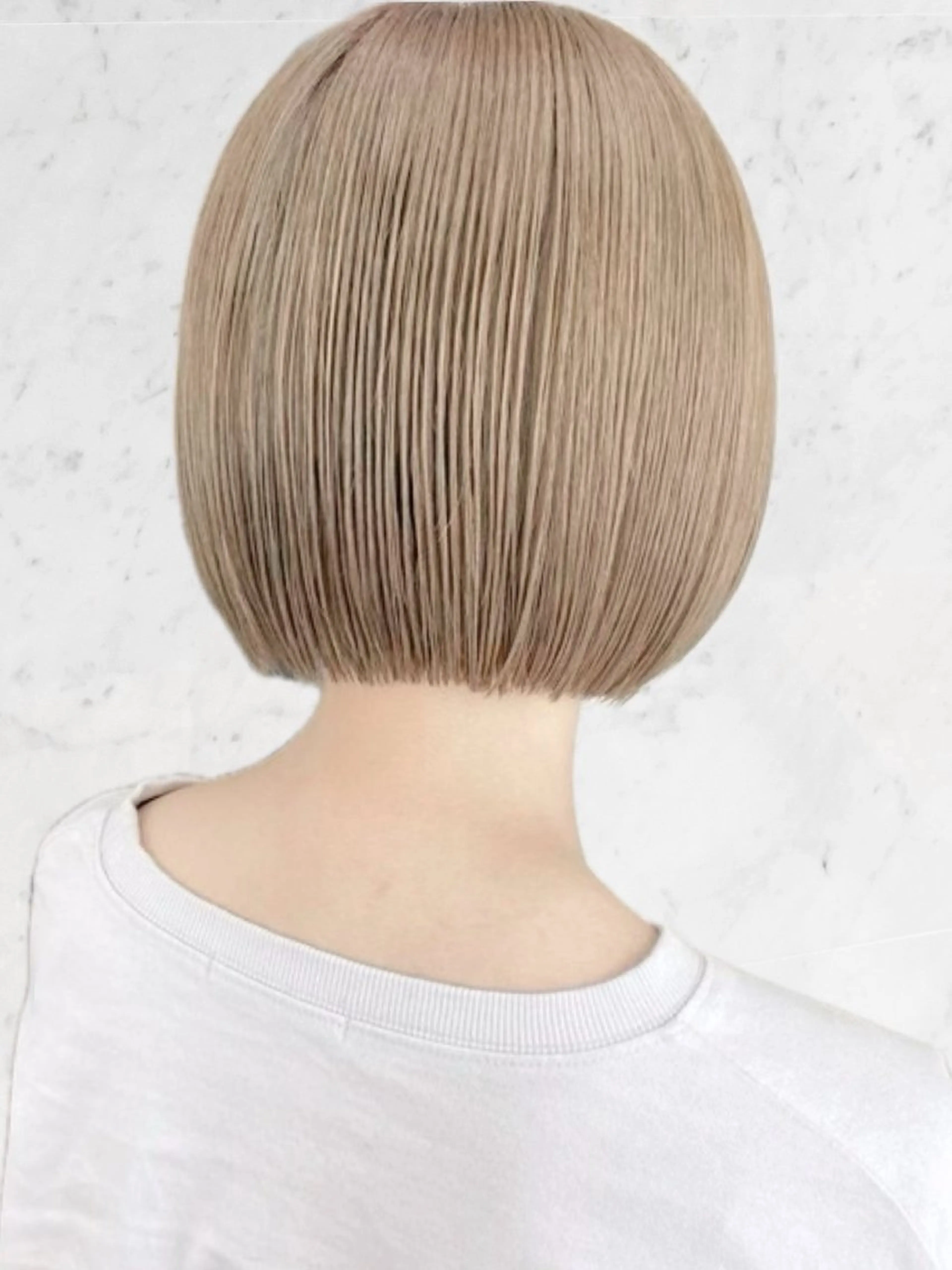 ショート カラー ブリーチ ブロンド ハイトーンカラー ボブ ヘアカラー Blue所属・透明感カラー 🫰🏻💗 高橋舞のその他イメージ