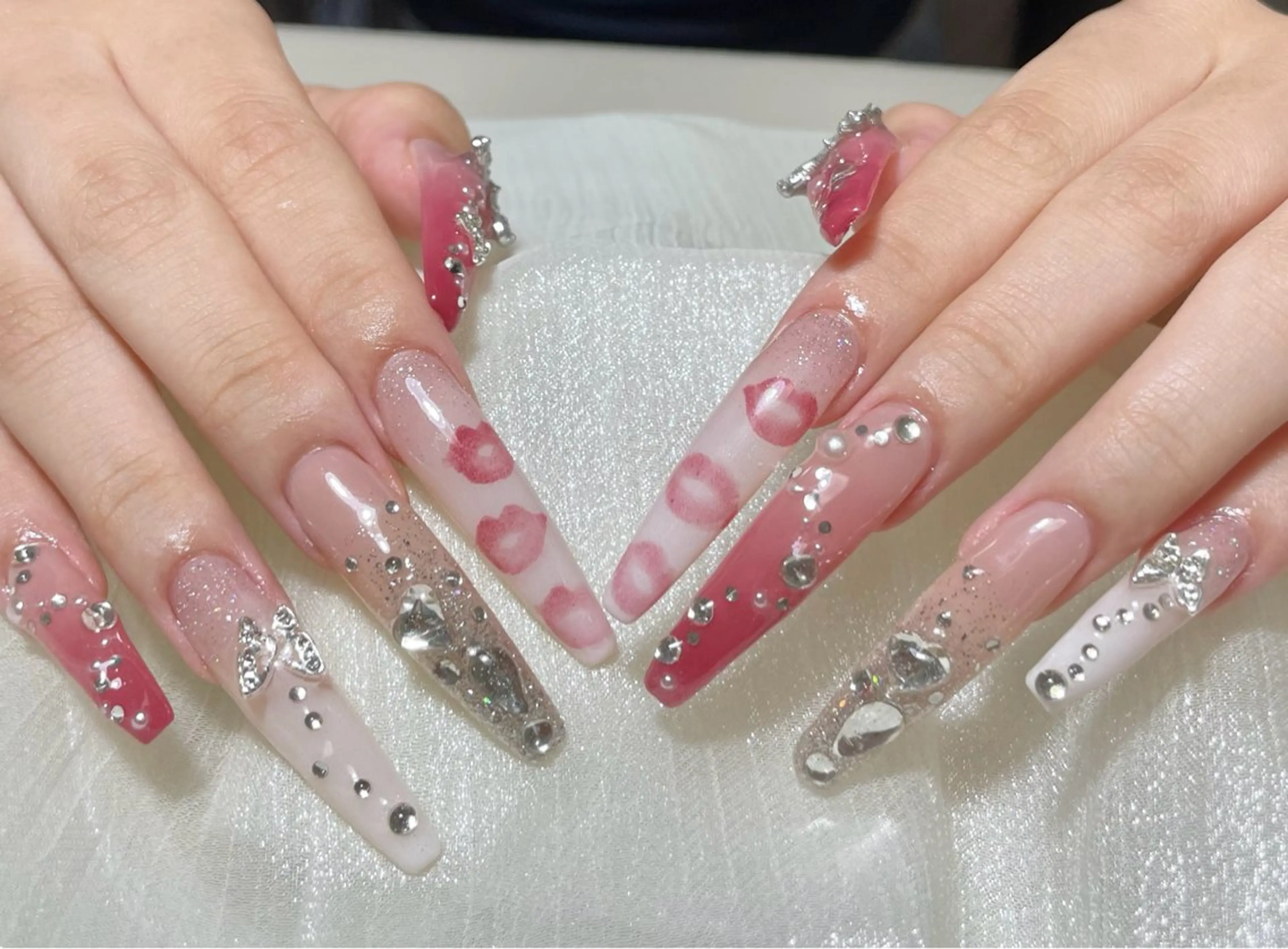 ネイル ハンドネイル 🍑 momo_nailのネイルデザイン