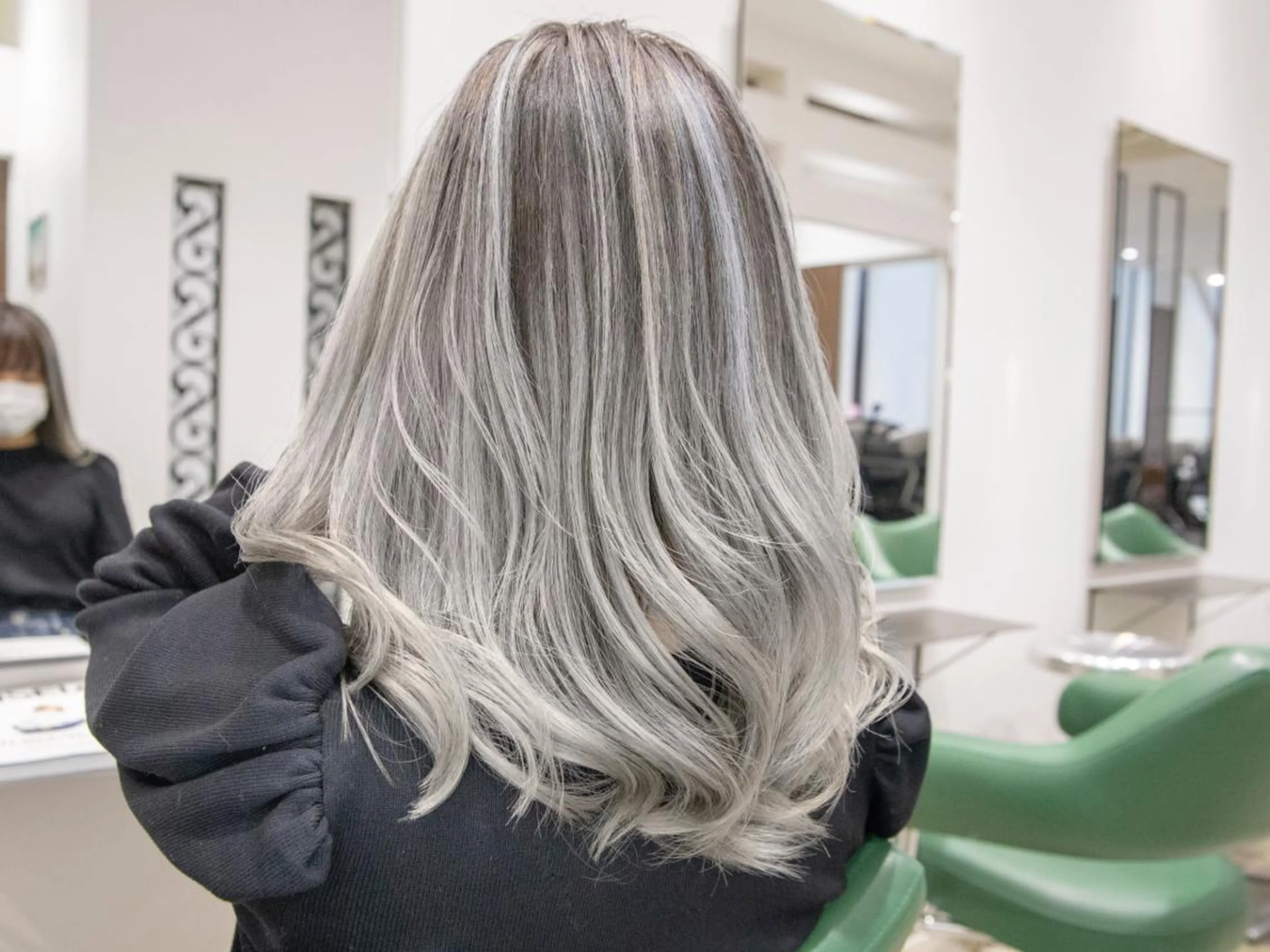 ロング カラー ヘアカラー Re:ta Hair 飯田淳平のヘアスタイル
