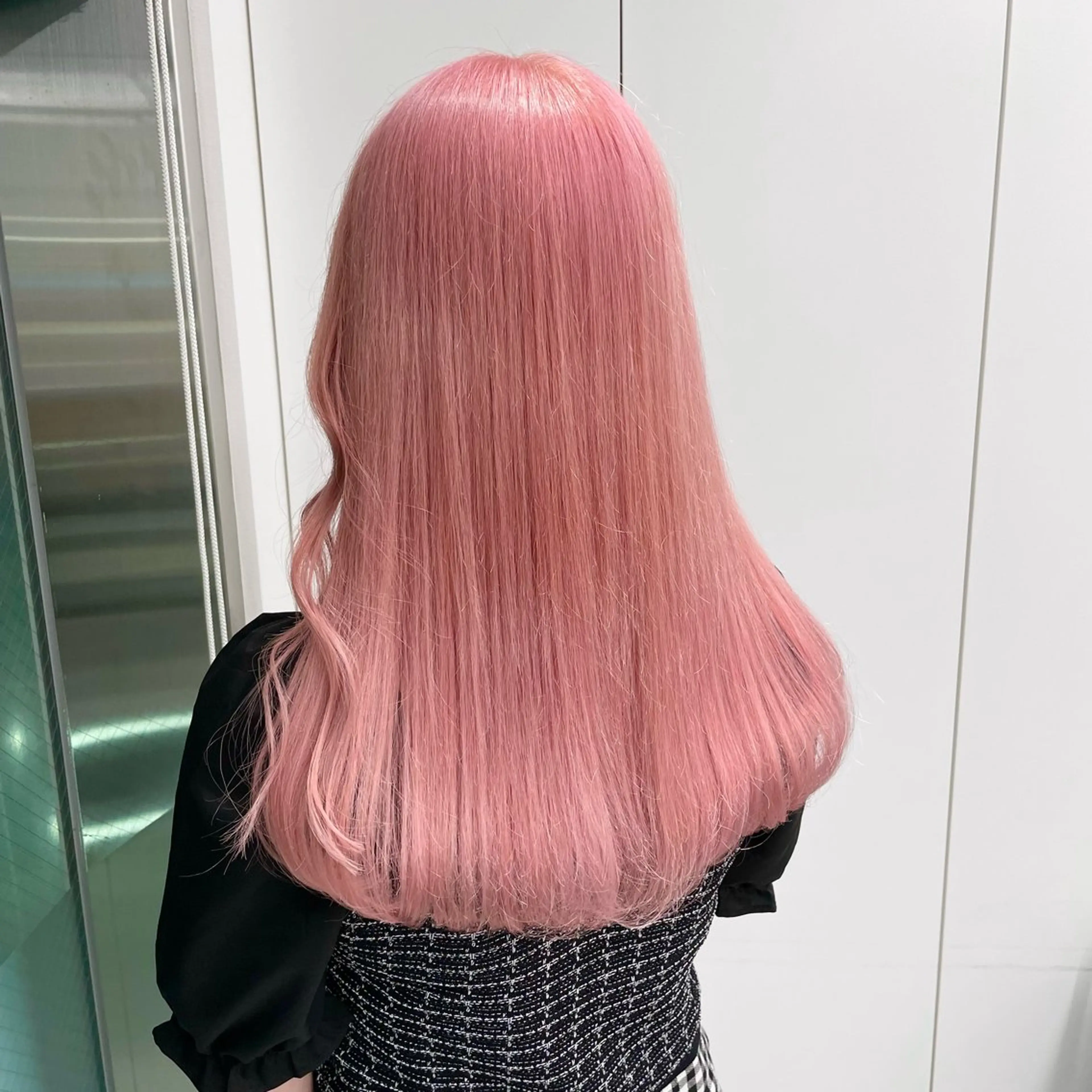 セミロング カラー ヘアカラー 🤍💕ブリーチカラ ーAyaka💕🤍のヘアスタイル