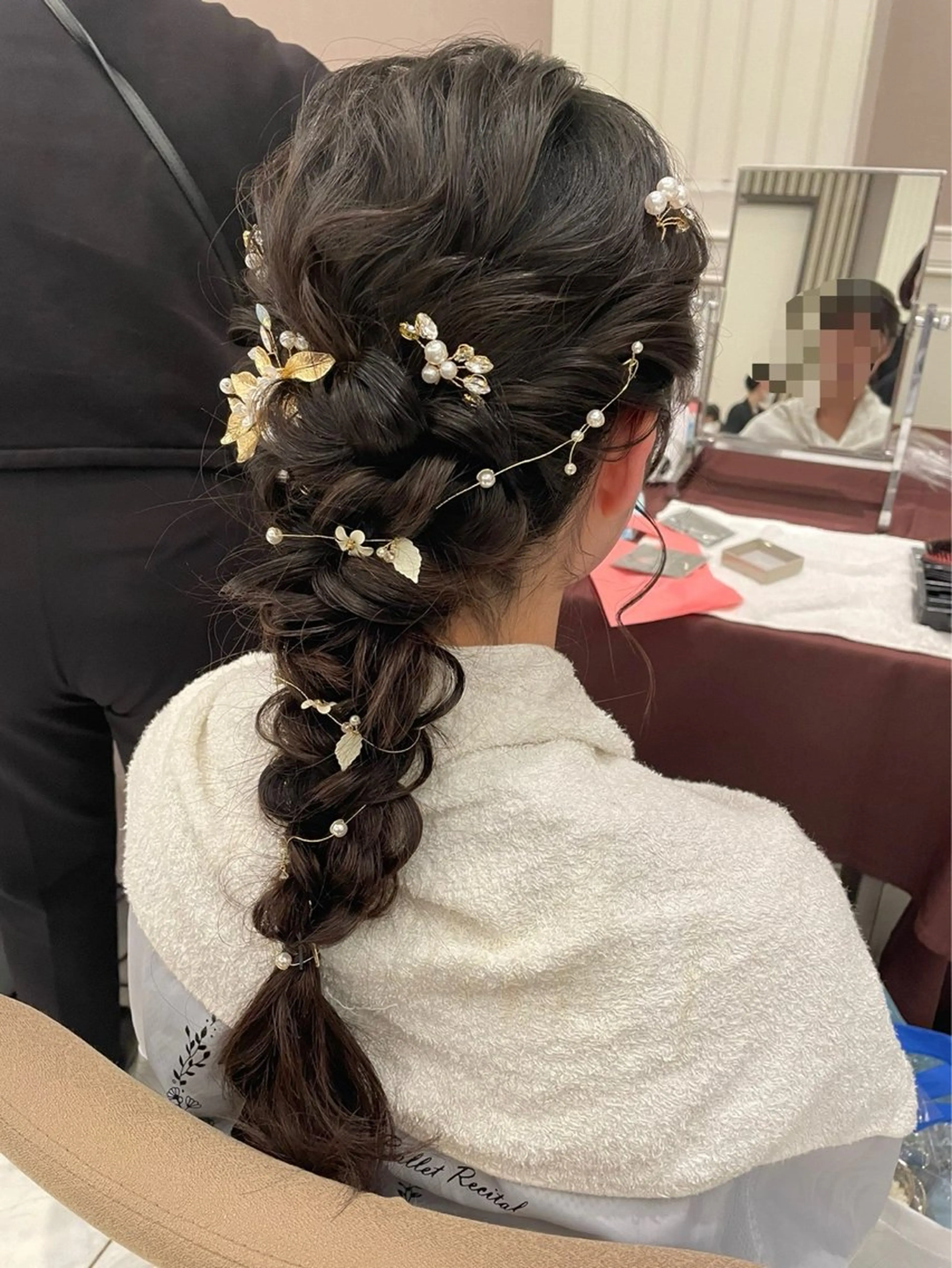 ロング ヘアアレンジ ヘアセット 大賀 祐未のヘアスタイル