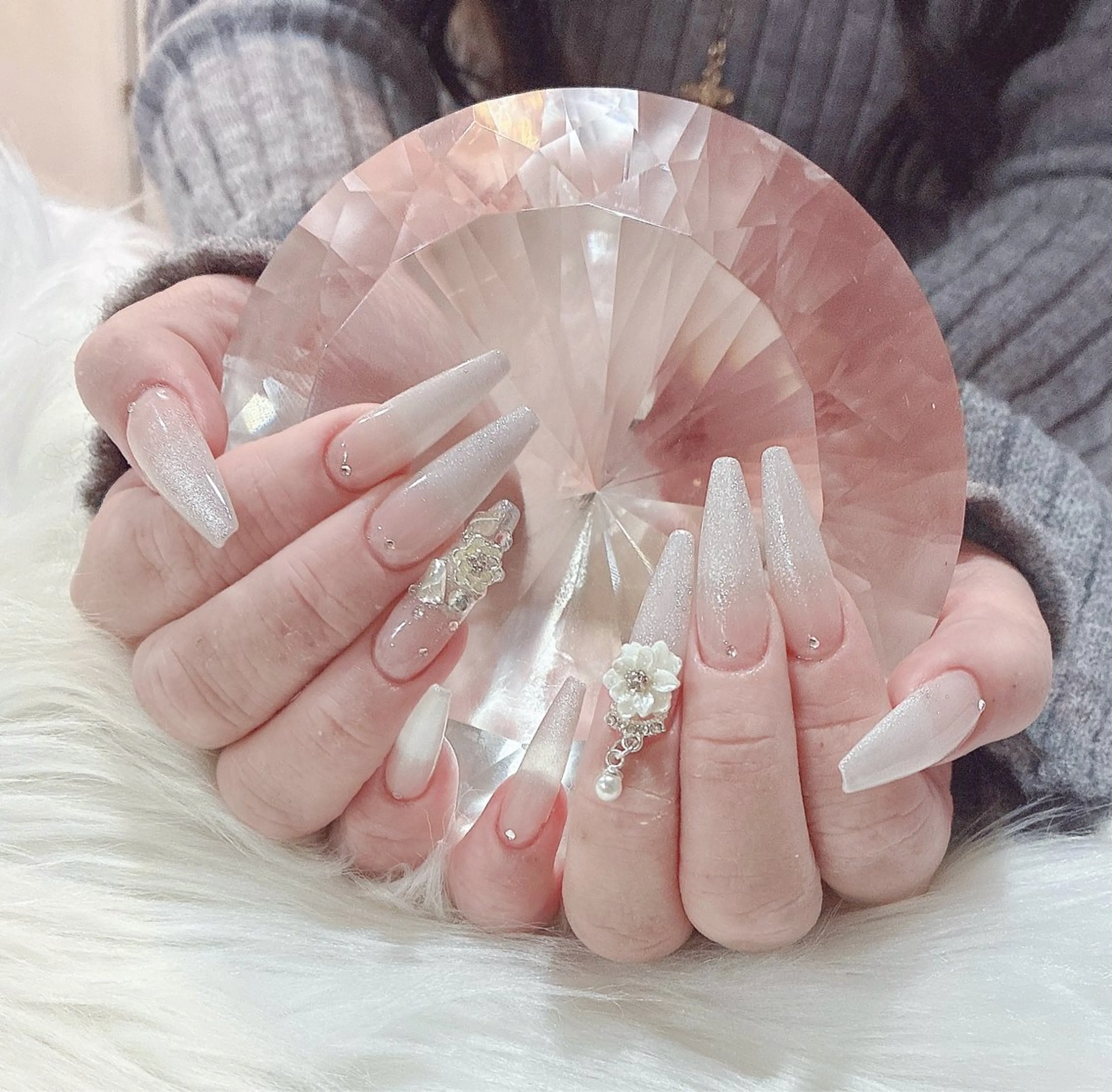 ネイル LoaChaton kaeのネイルデザイン