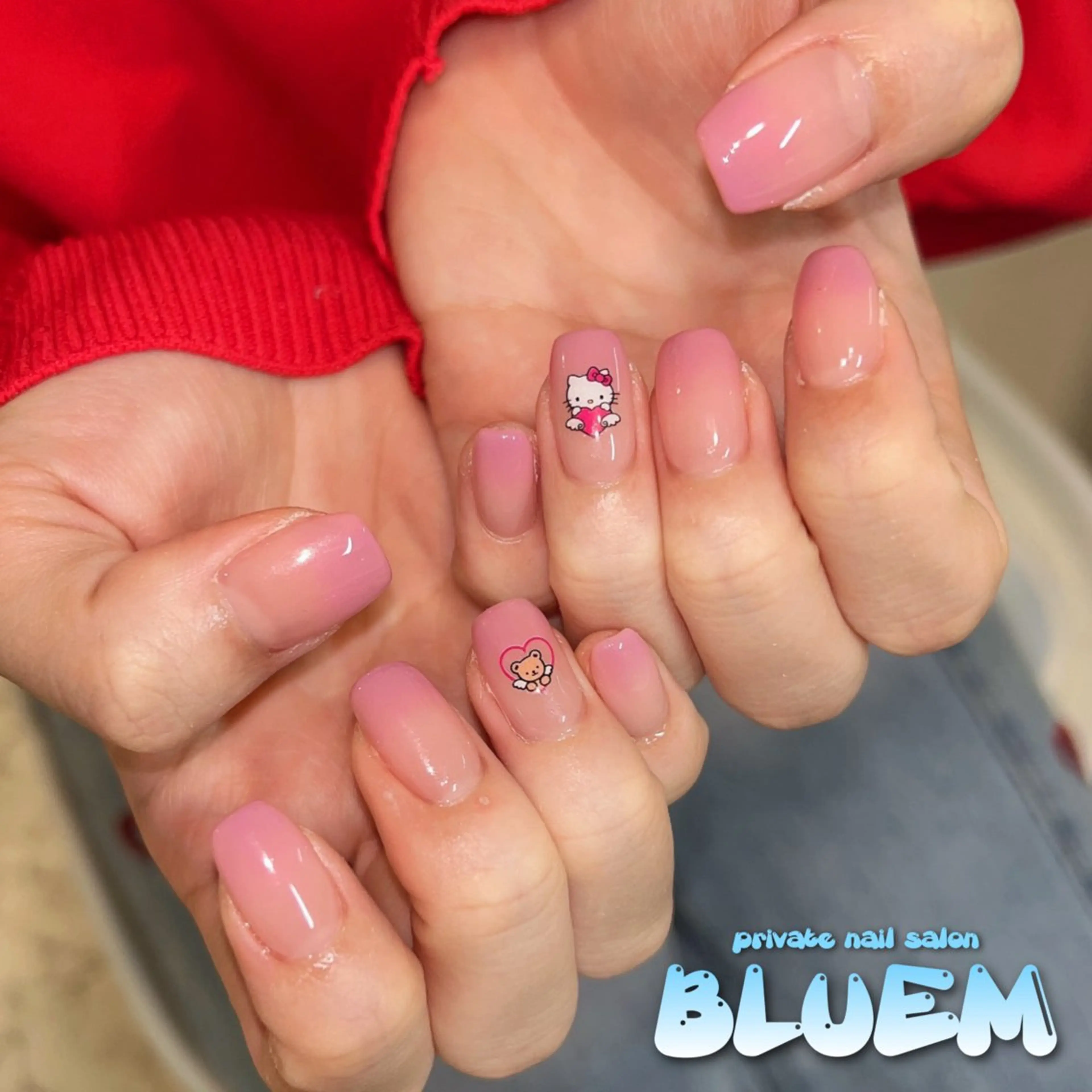 ネイル ハンドネイル BLUEM なな🐶のネイルデザイン