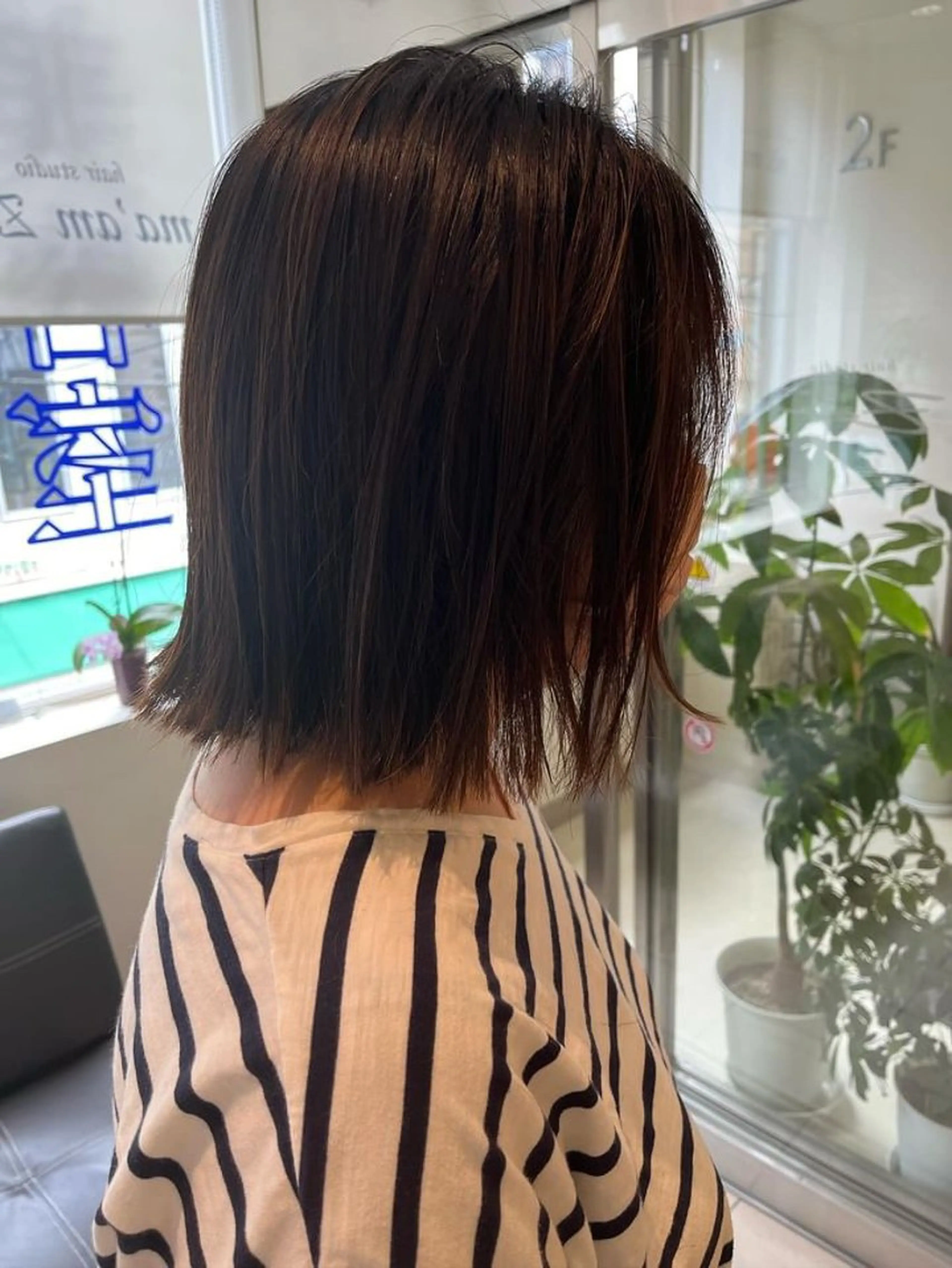 ショート ma'am Zee所属・石川 葵のヘアスタイル