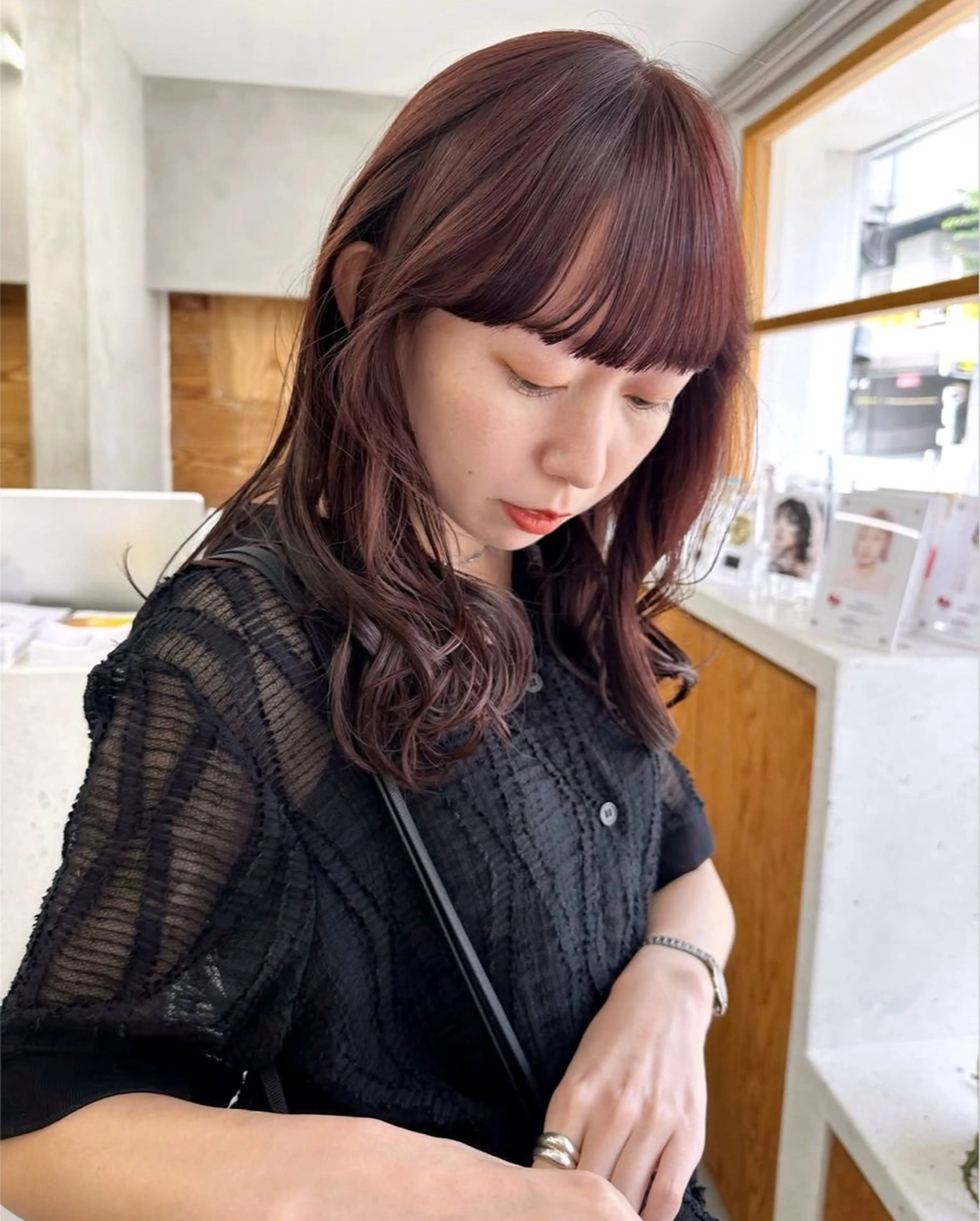 ミディアム カラー ピンクカラー ローズカラー カット ヘアカラー 榛地 渉馬のヘアスタイル