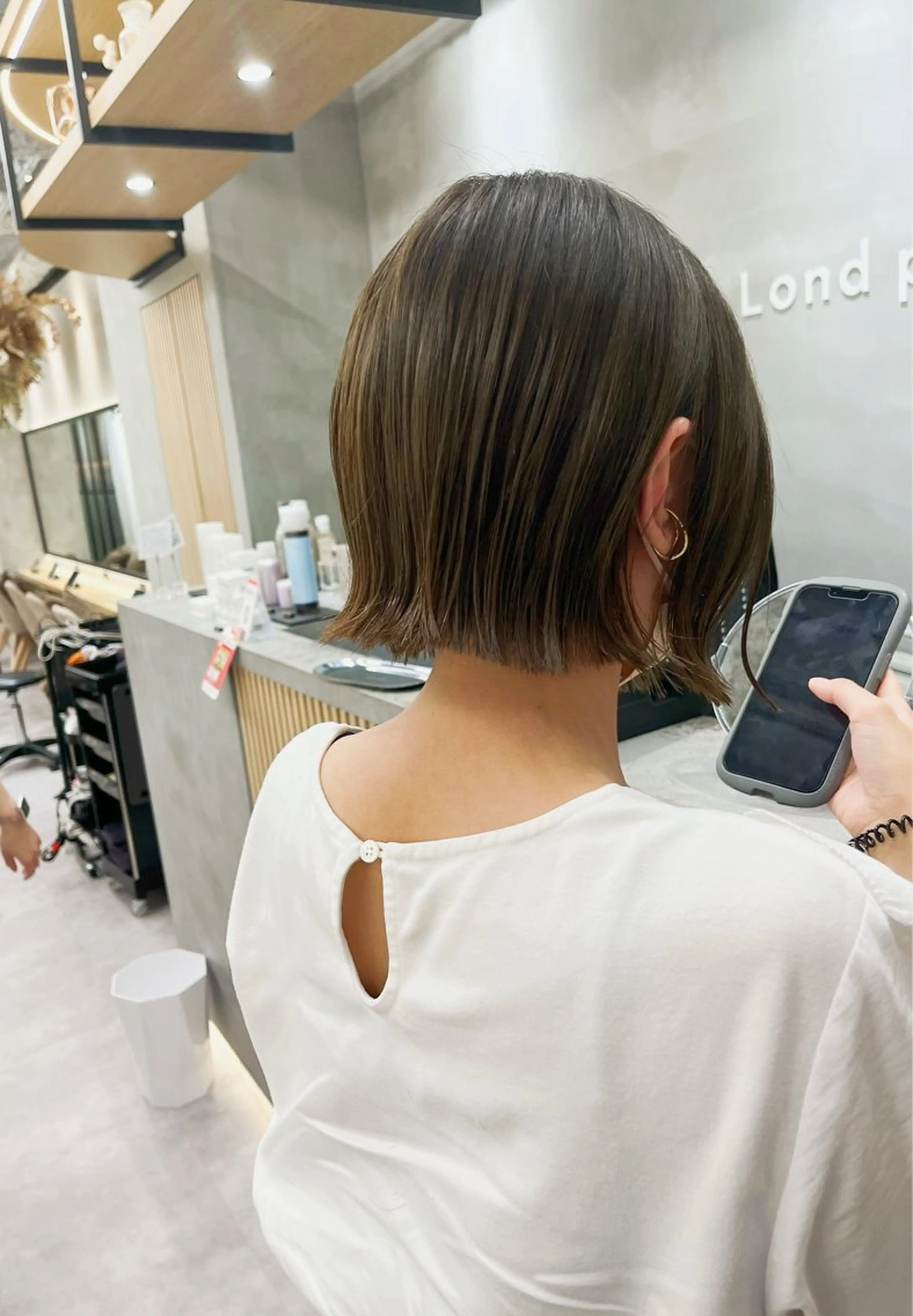 ショート カラー 浦和Lond 山本賢人のヘアスタイル