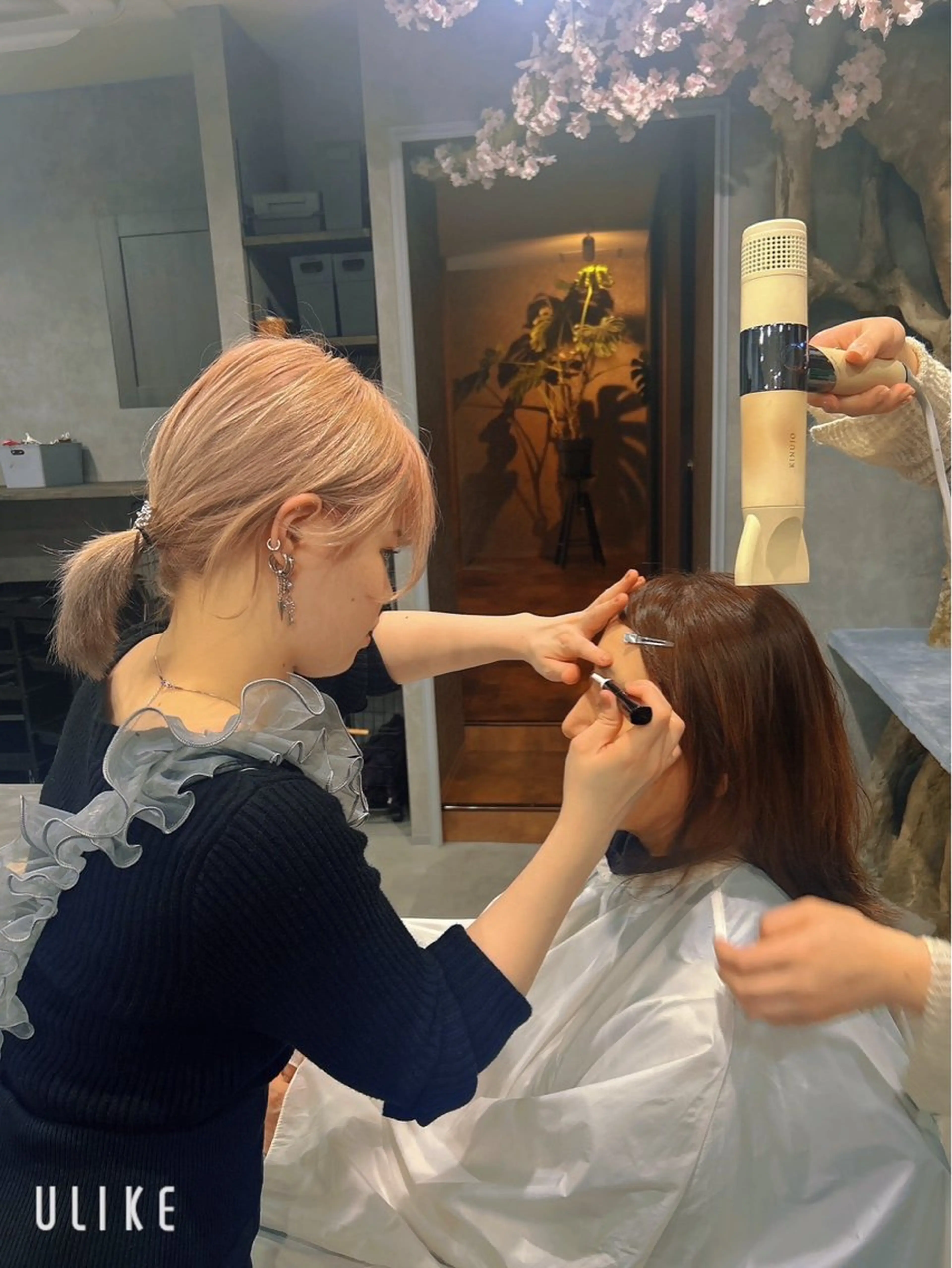 セミロング 白髪ケア  BAUM まやのヘアスタイル