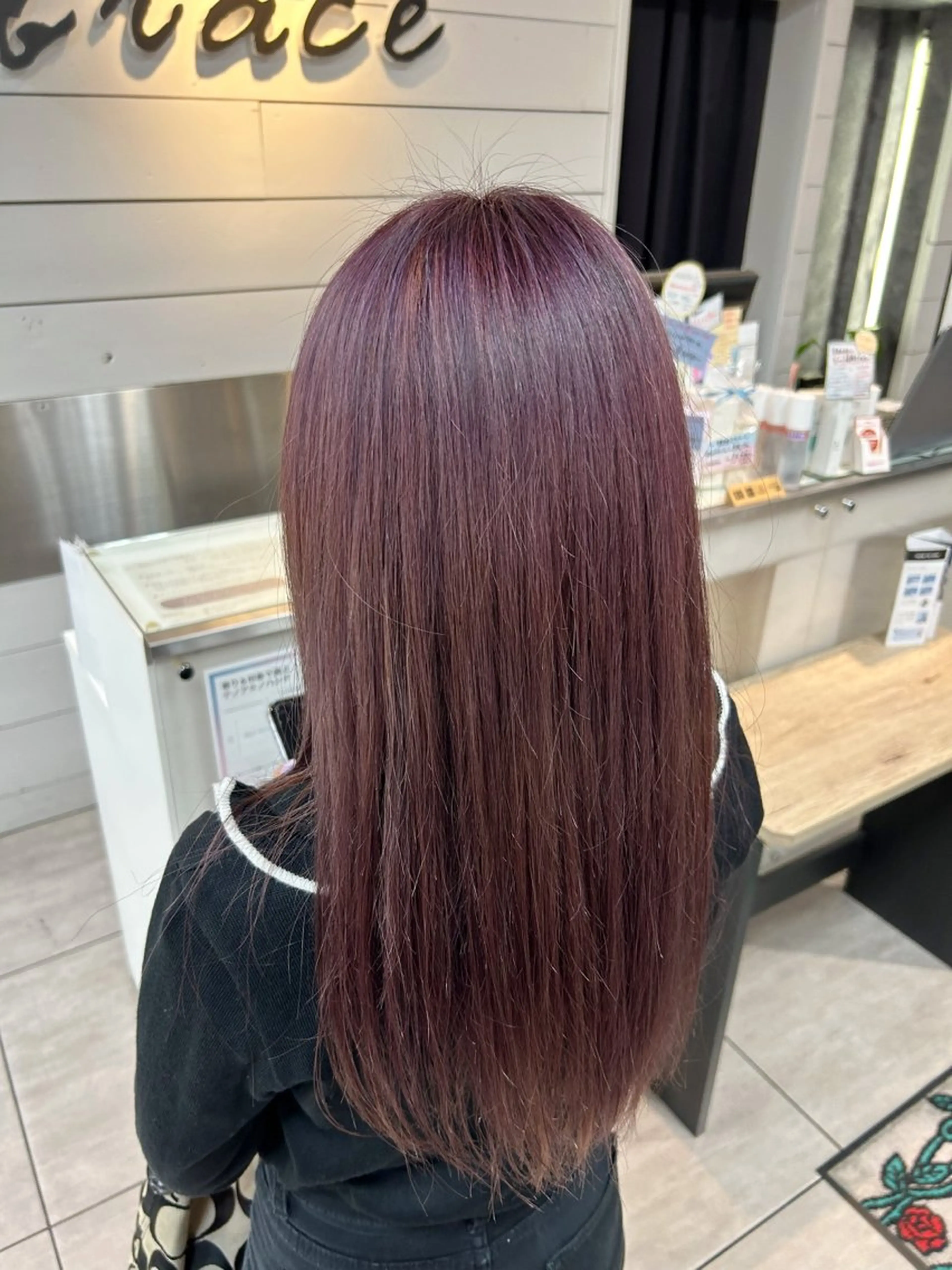 ロング カラー 濱田 佳奈映のヘアスタイル