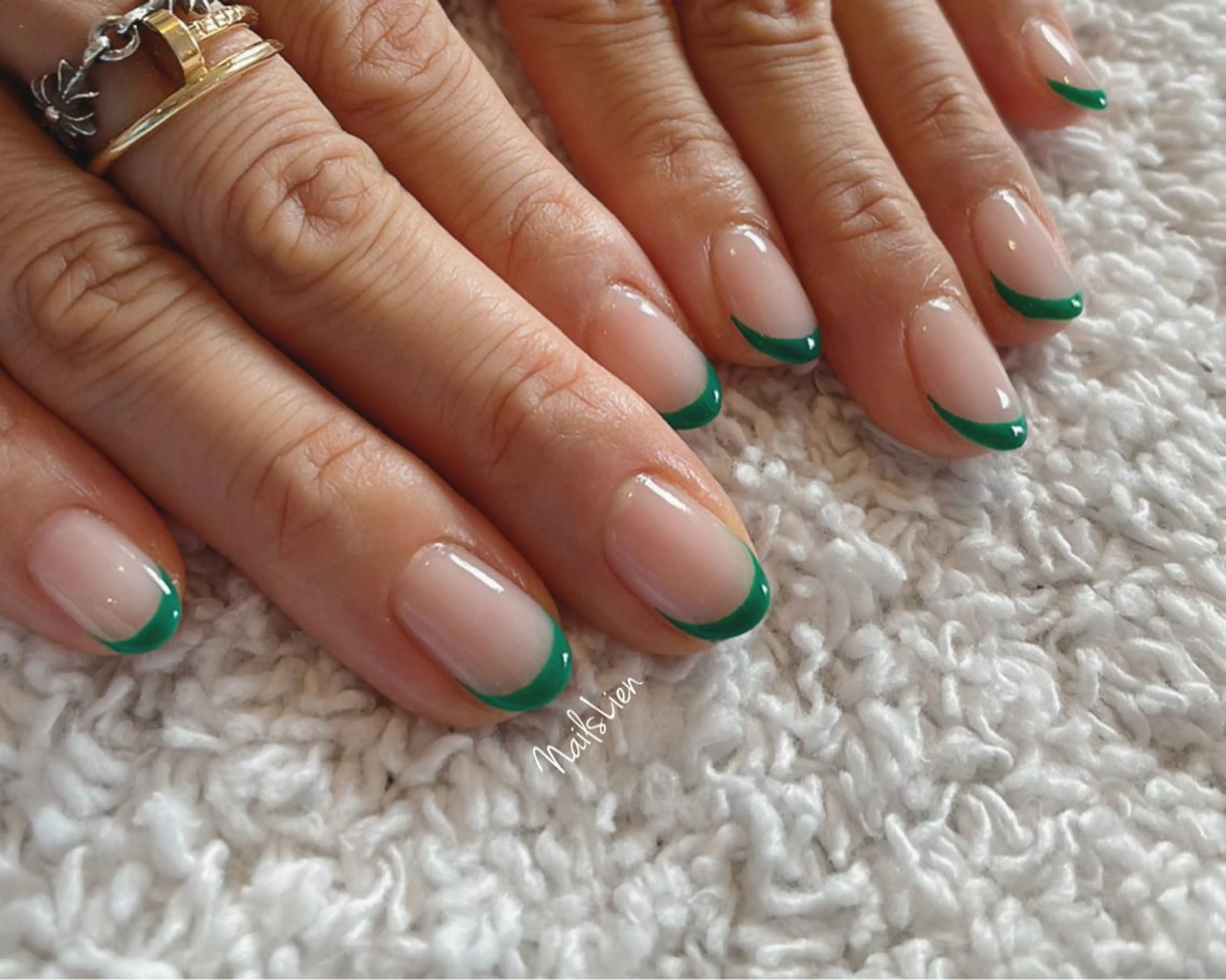 ネイル フレンチネイル グリーン 夏ネイル 凛 リンのネイルデザイン