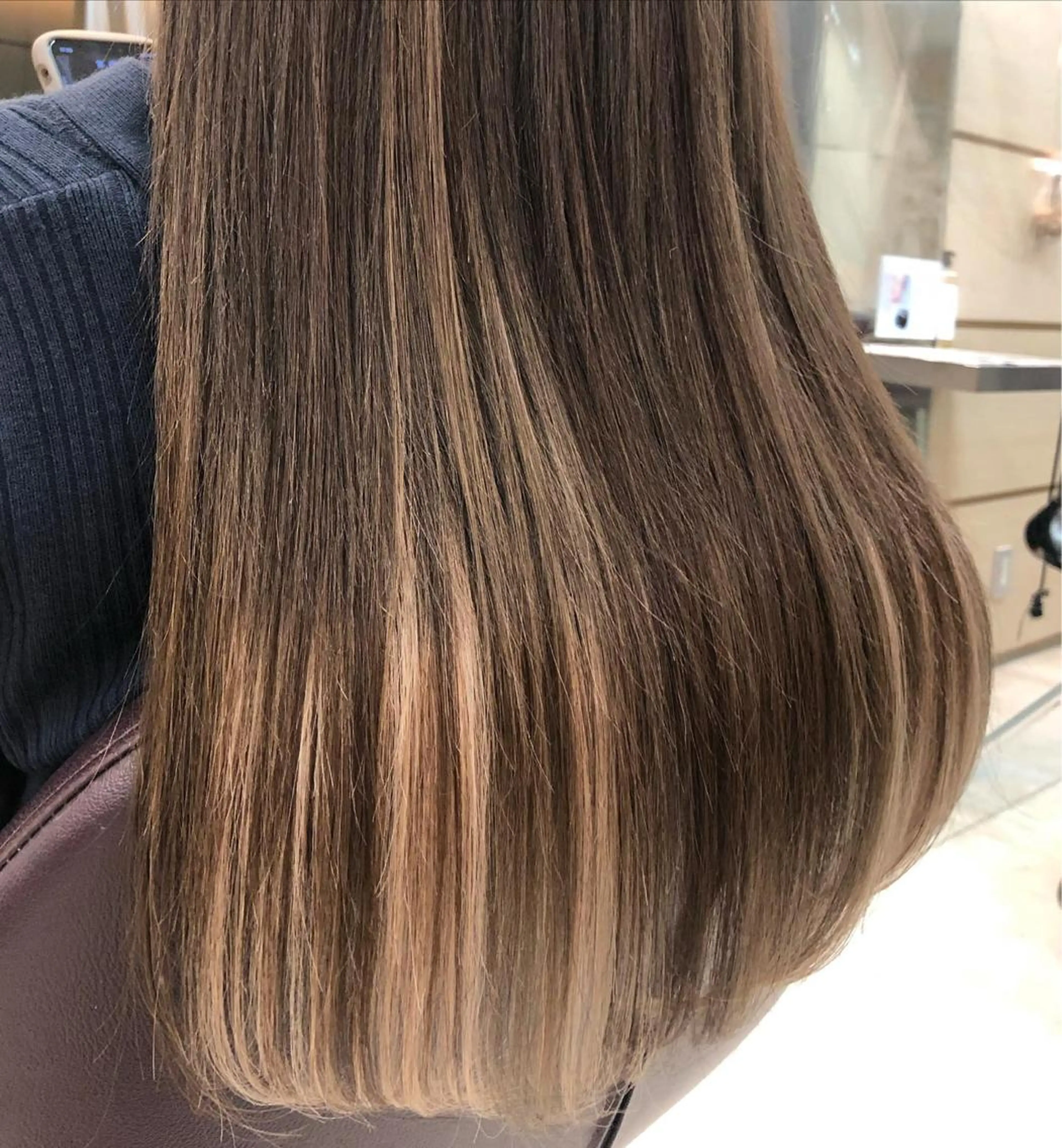 前髪カット+シールエクステでインナーカラー🌈たっぷり20本以上コース💕エクステカット込みの写真