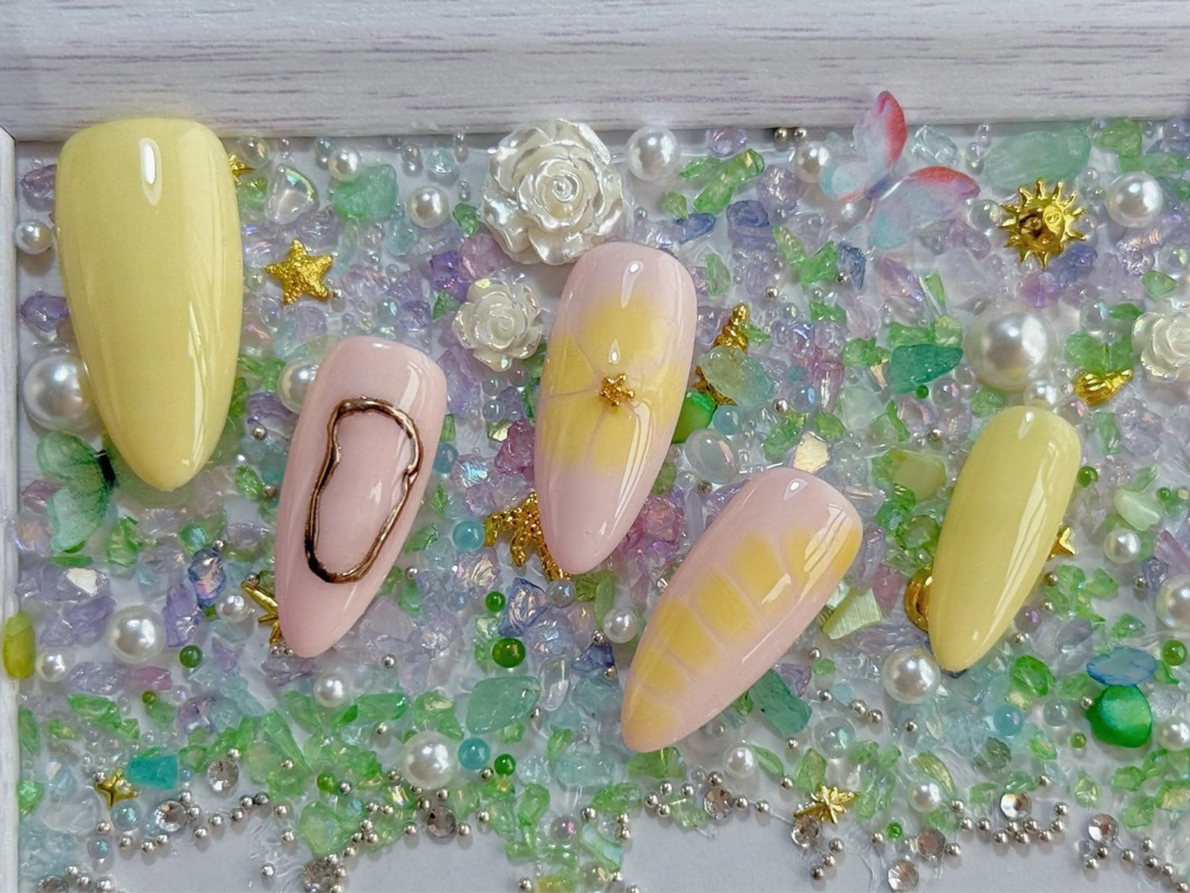 ネイル ハンドネイル Rola kira nail salon所属・Rola kira 麗のネイルデザイン