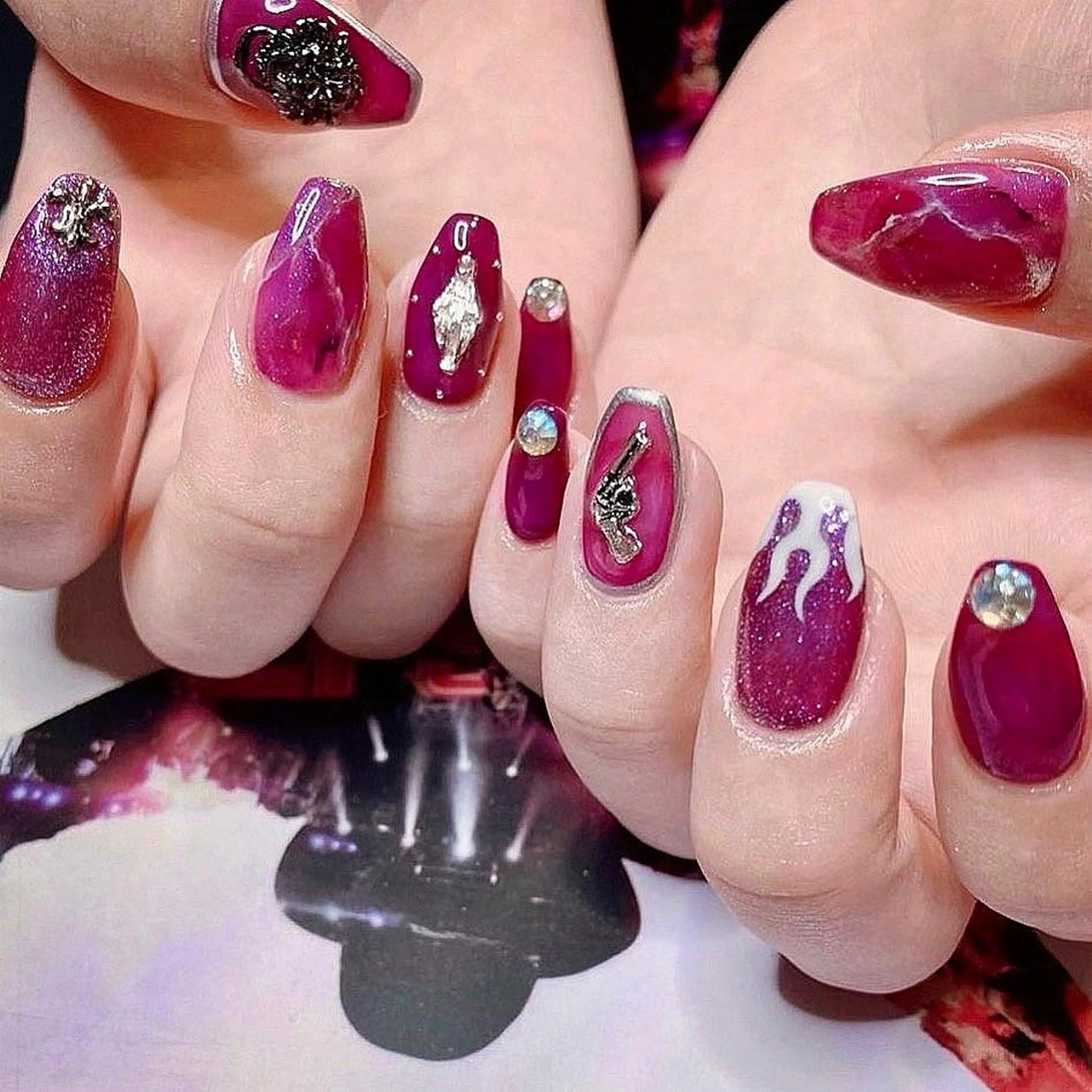 ネイル ハンドネイル NOIROUGE所属・NOI ROUGEのネイルデザイン